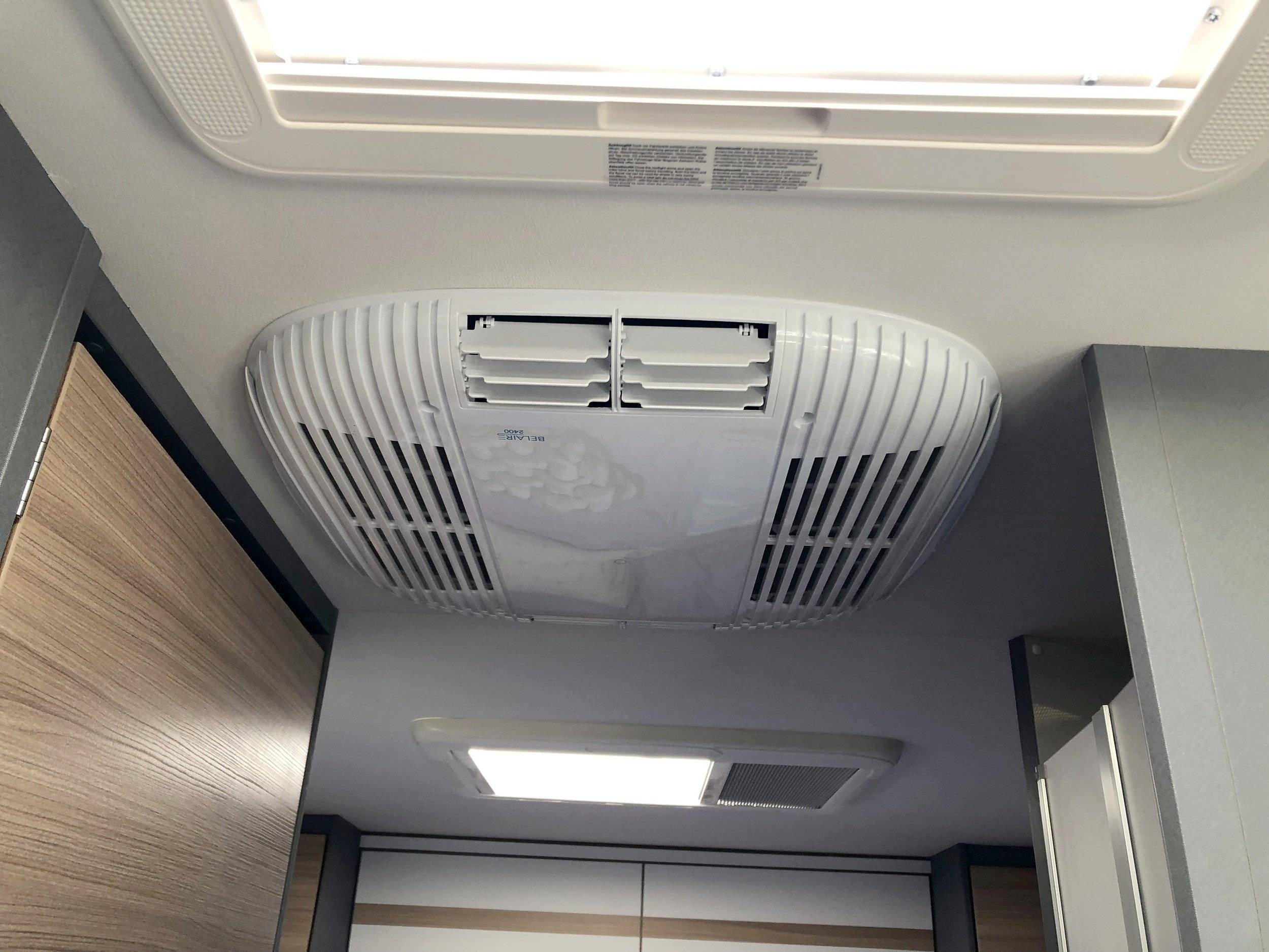 Dethleffs Just T - 7052 DBM