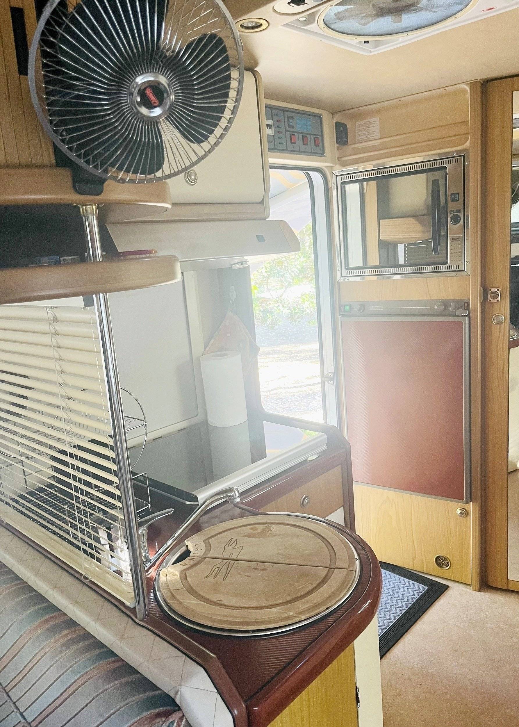 Kitchenette Ford ford transit - Yescapa