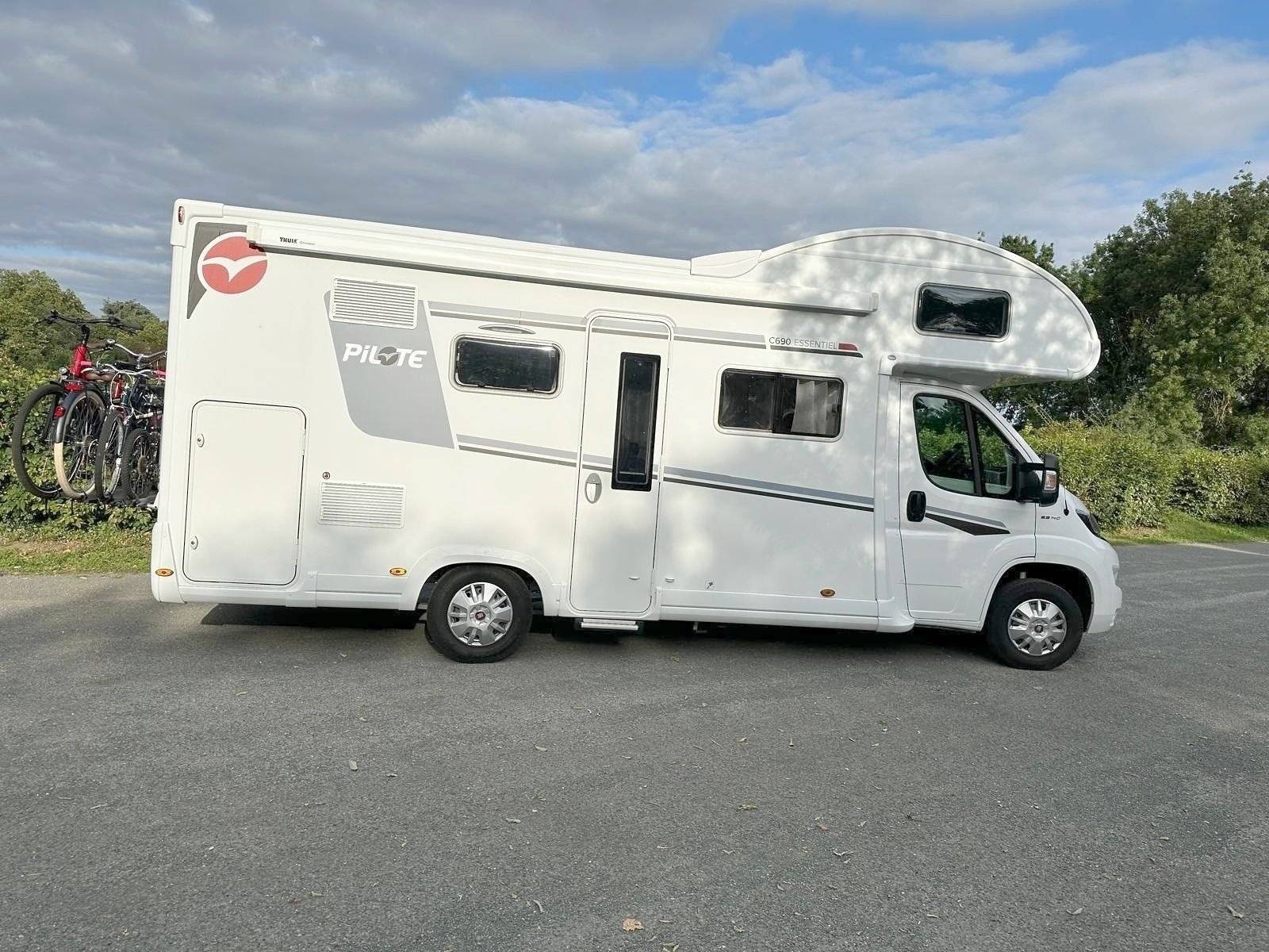 Pilote G690 G Essentiel