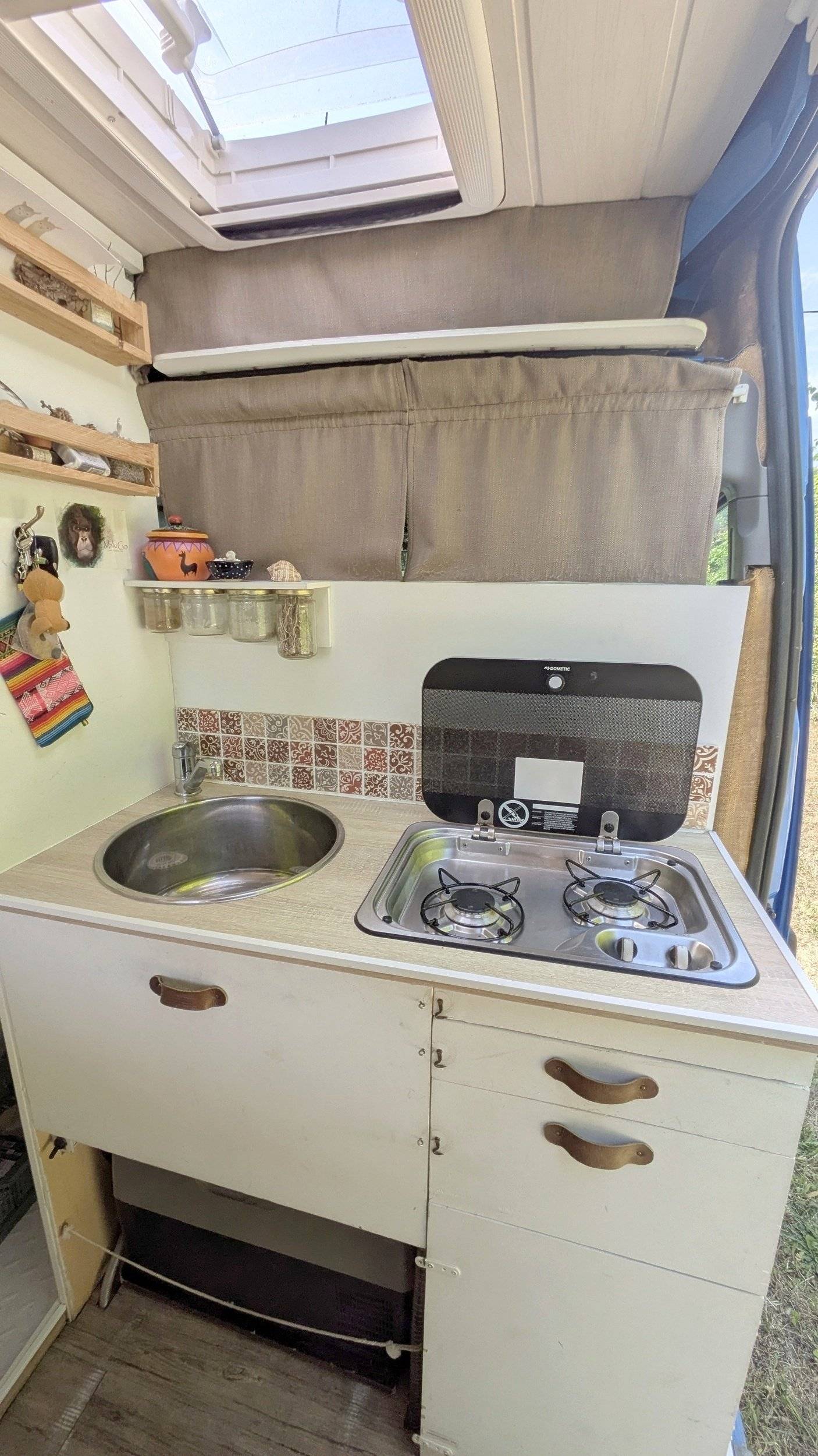Kitchenette Renault Master - Yescapa
