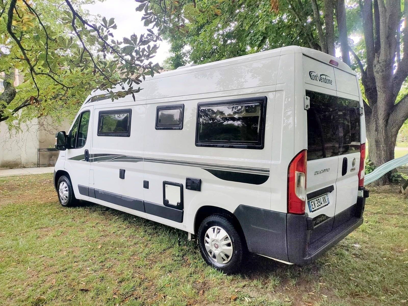 Font Vendôme Font vendôme Leader Van Duo