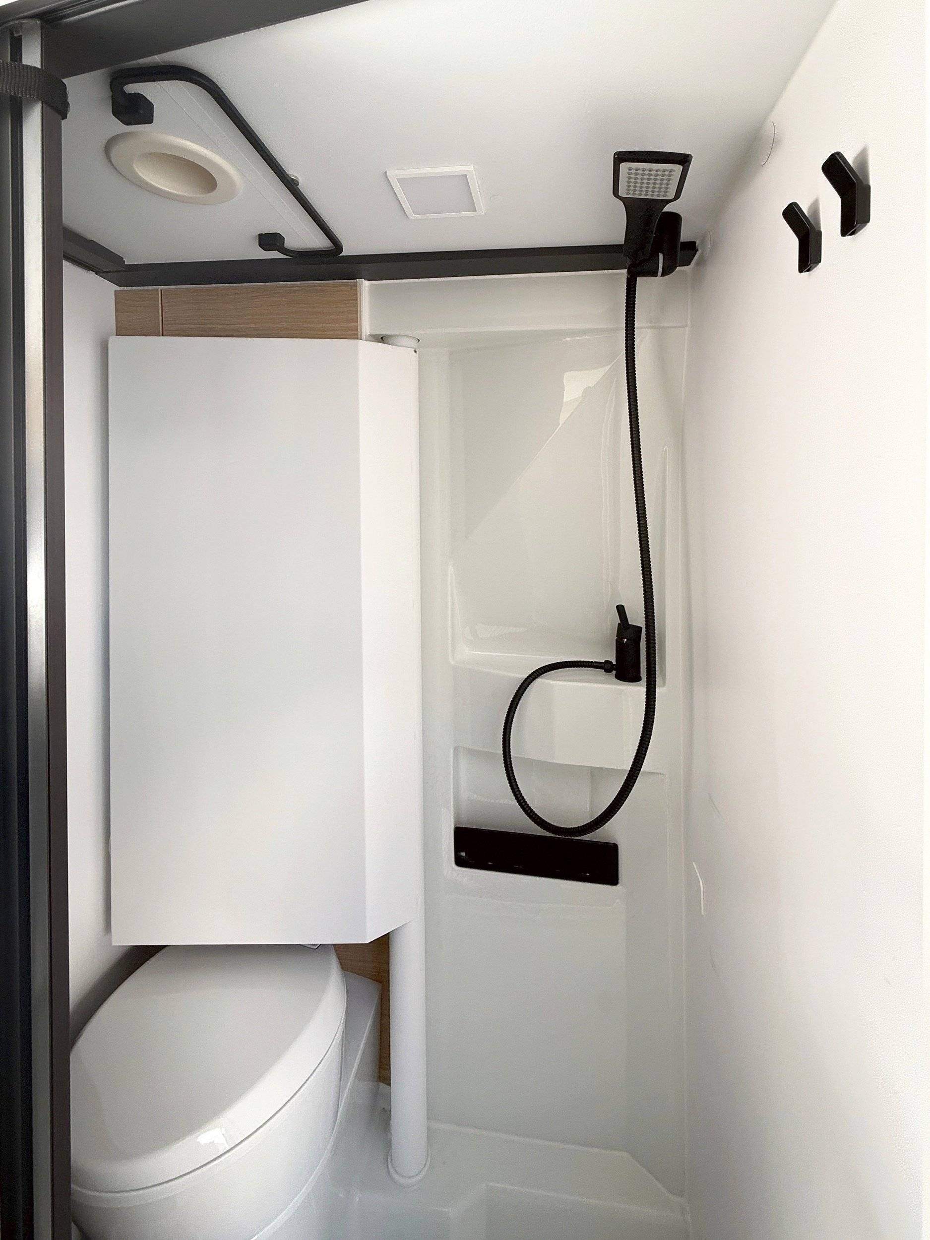 Adria Twin 640 SGX AUTOMATIC