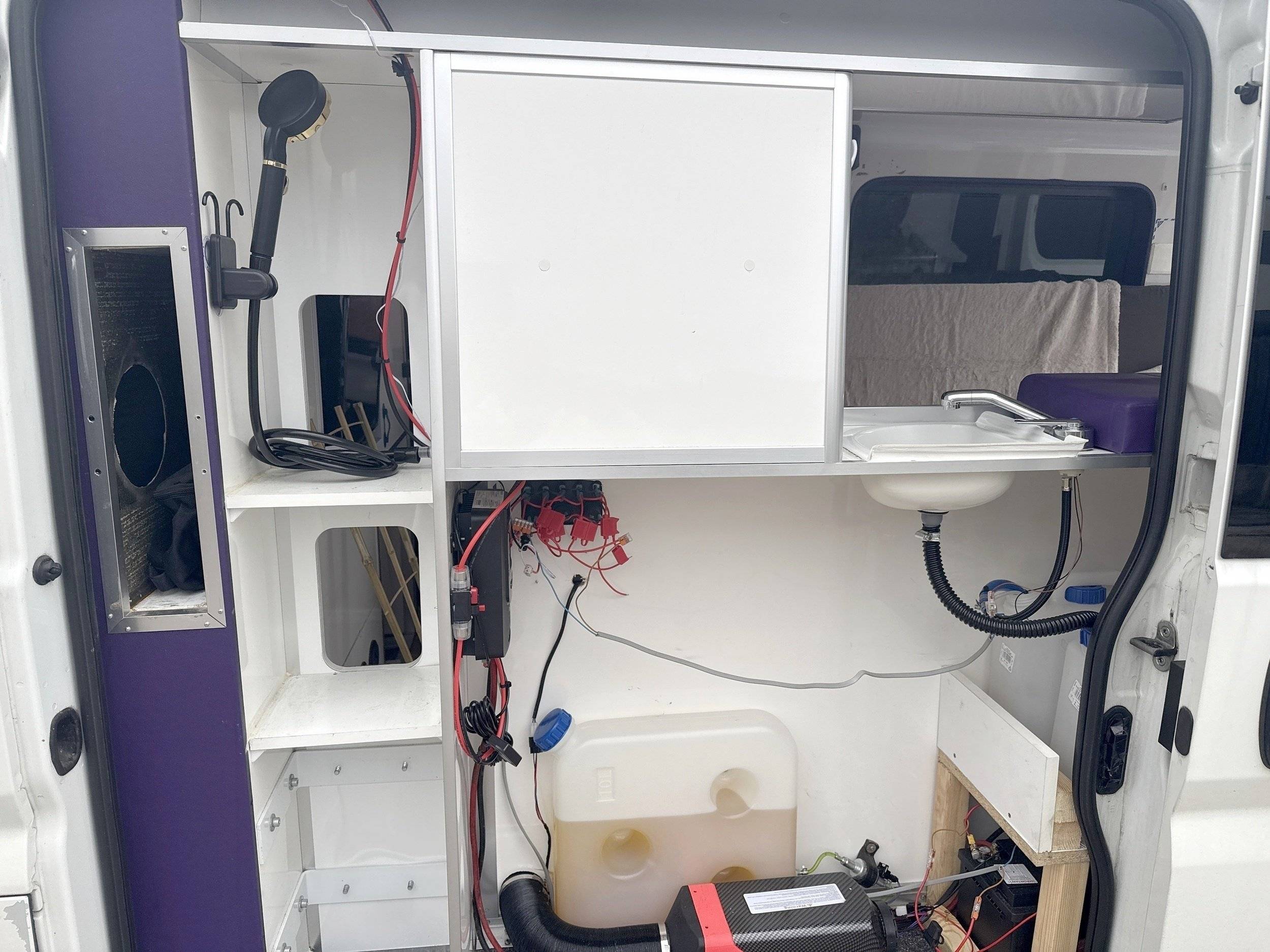 Cuarto de baño Citroën jumper3000 - Yescapa