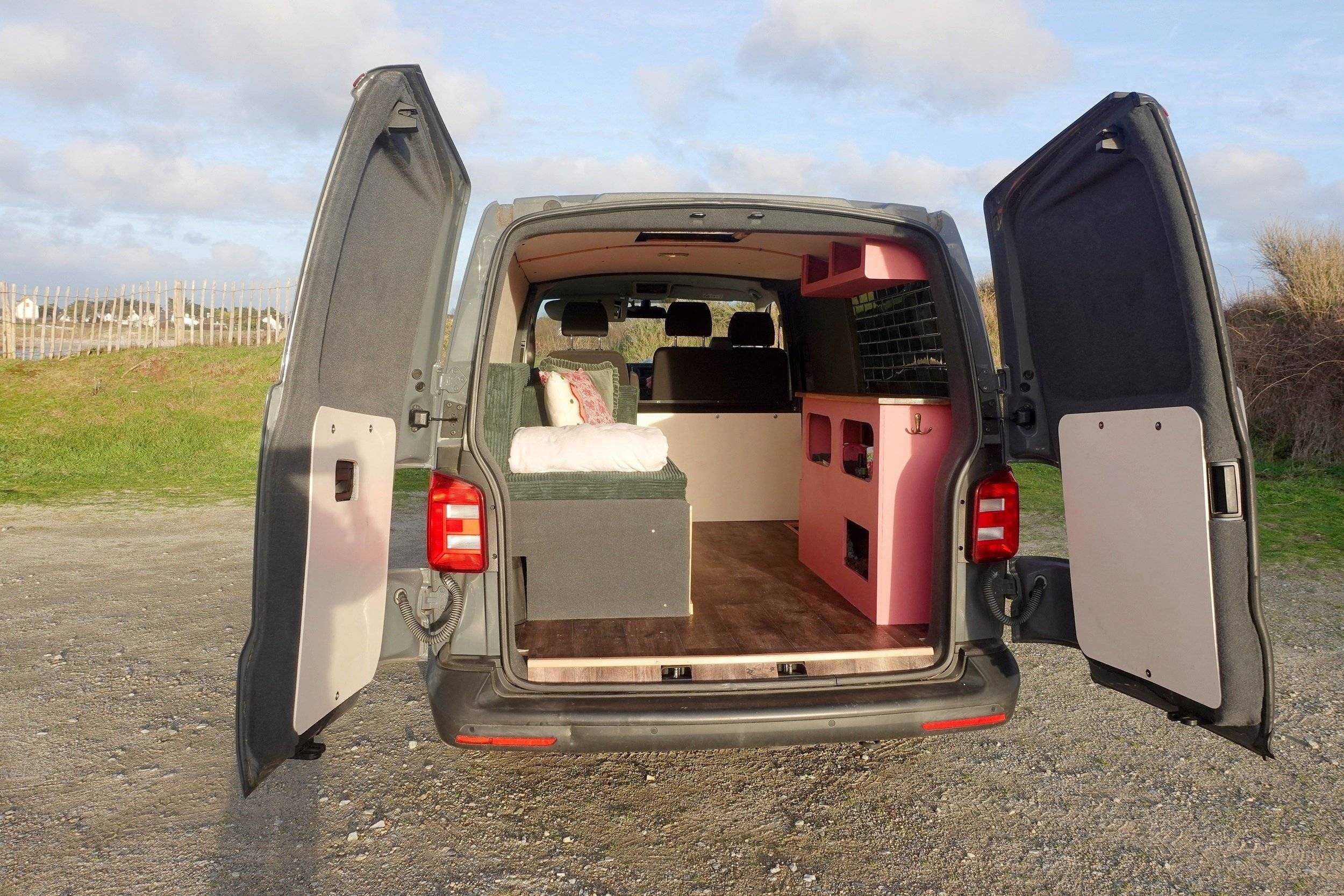 Volkswagen T6 Court L1H1 2 l 102 ch