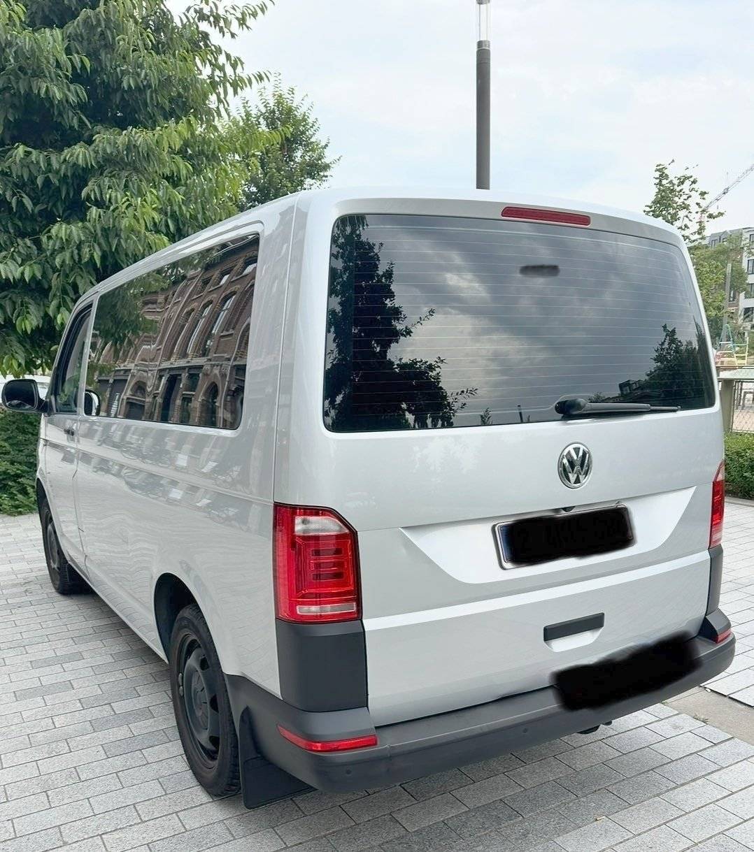Vista part posterior del vehicle Volkswagen T6 2,0 l 204 ch - Yescapa