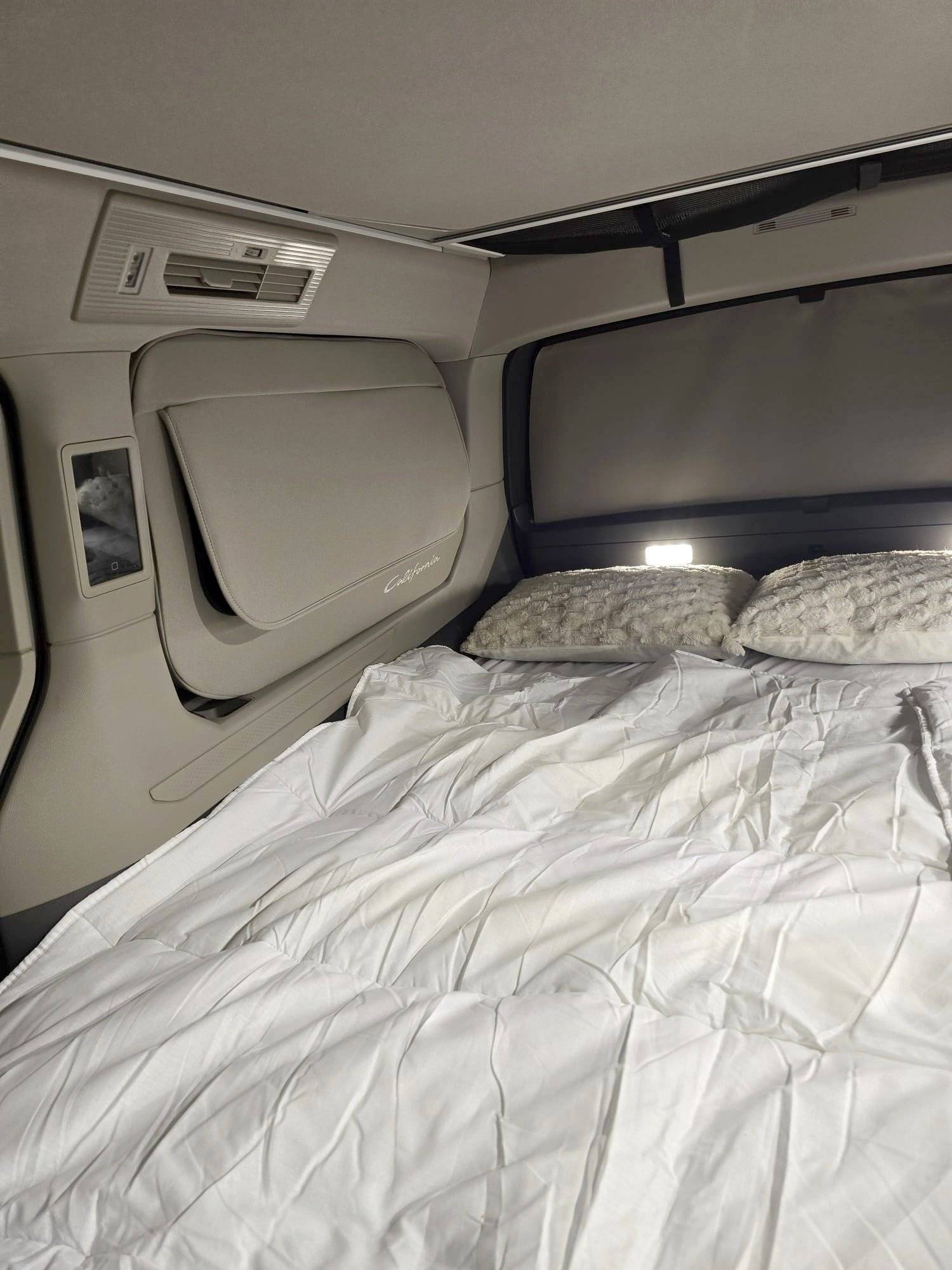 Car Caravane VOLKSWAGEN T7 CALIFORNIA COAST