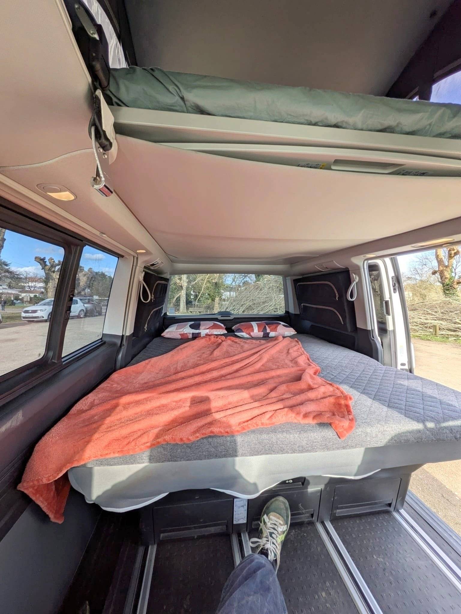 Schlafplätze Volkswagen T6 2 l 150 ch - Yescapa