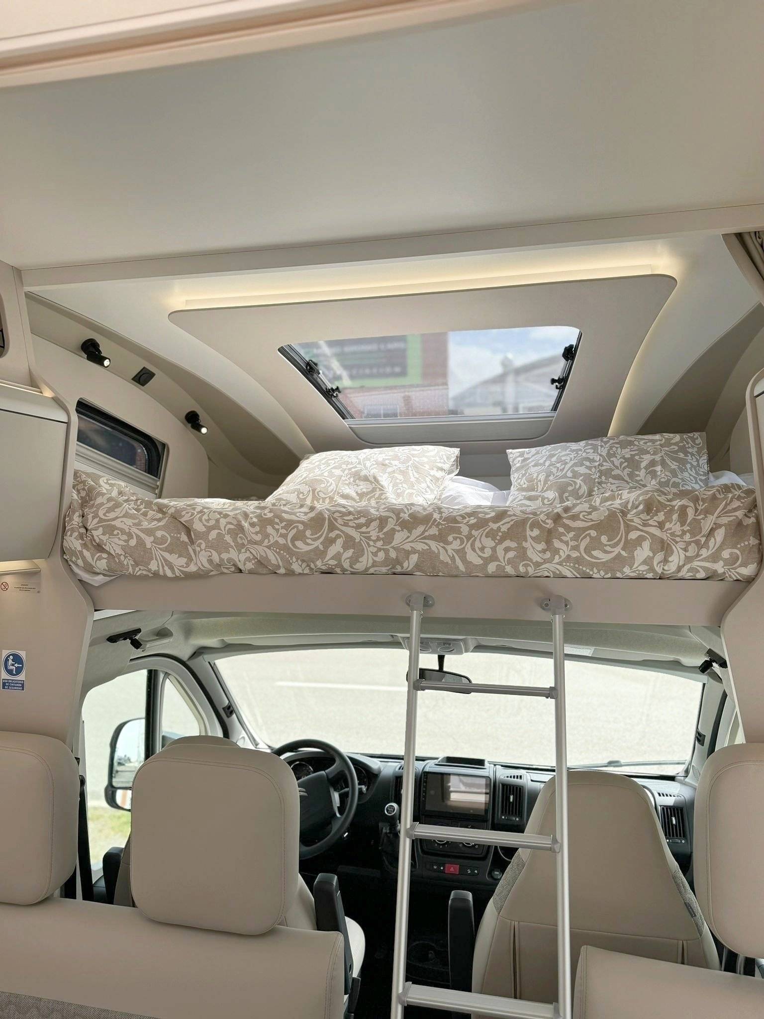 Adria ADRIA CORAL AXESS XL 670 DK