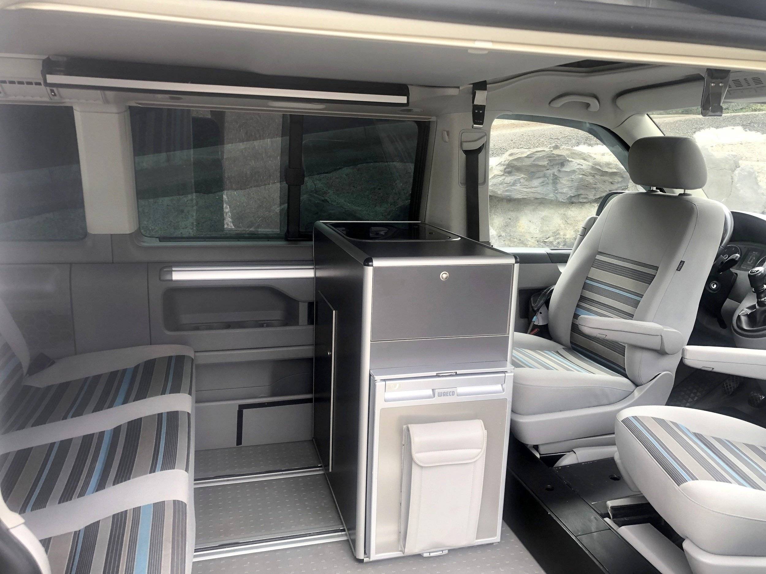 Plazas en cama Volkswagen California - Yescapa