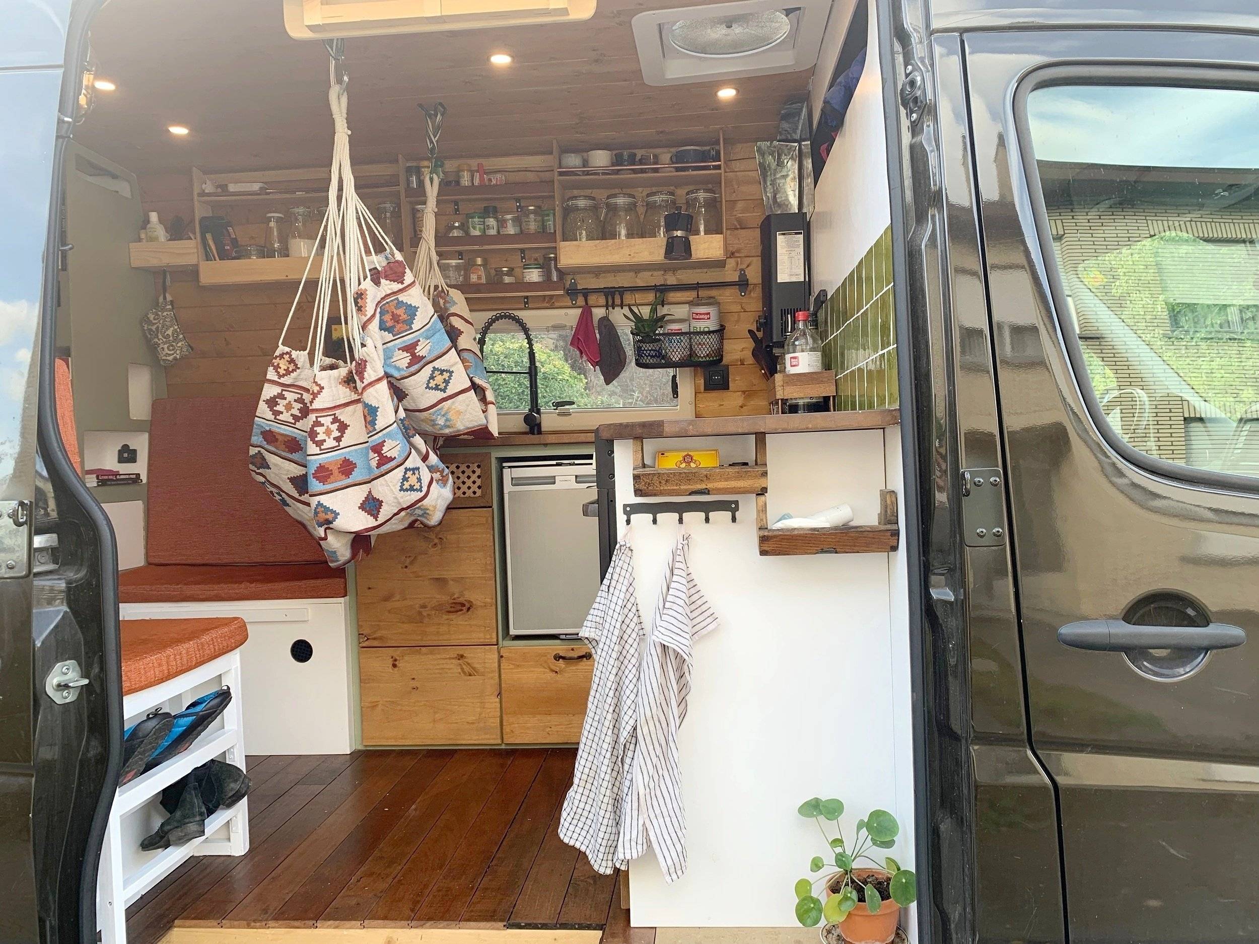 Home Mercedes Sprinter