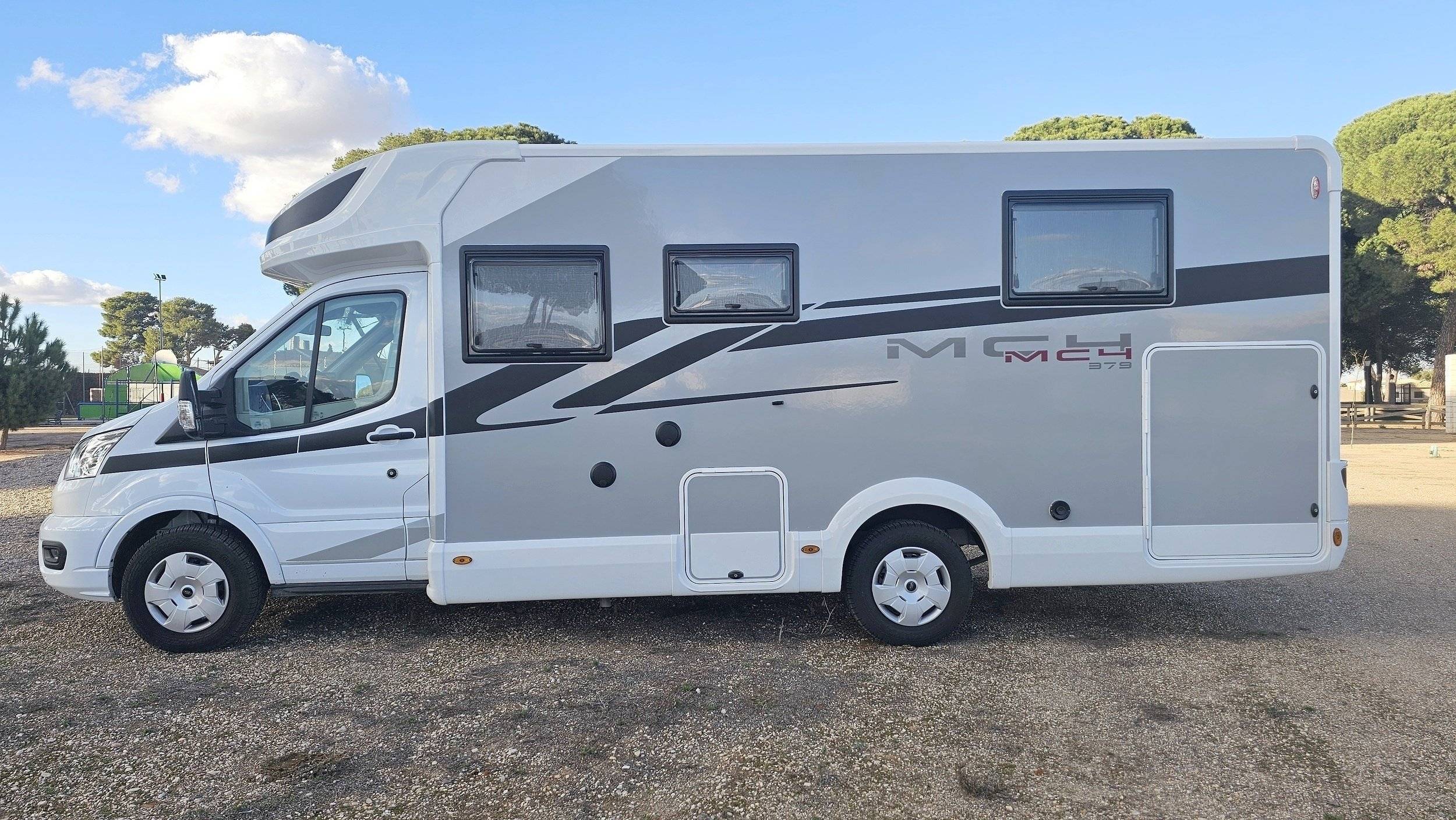 Mclouis Mclouis MC4 379