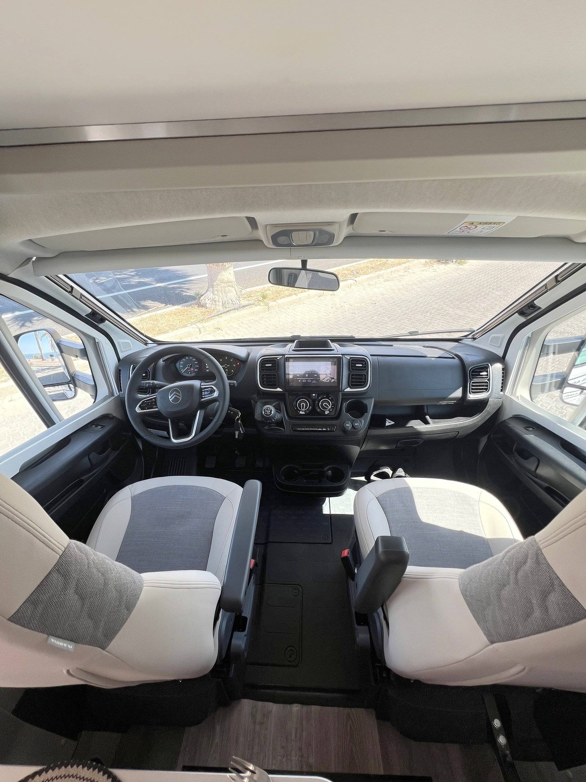 Adria CORAL XL 660SL