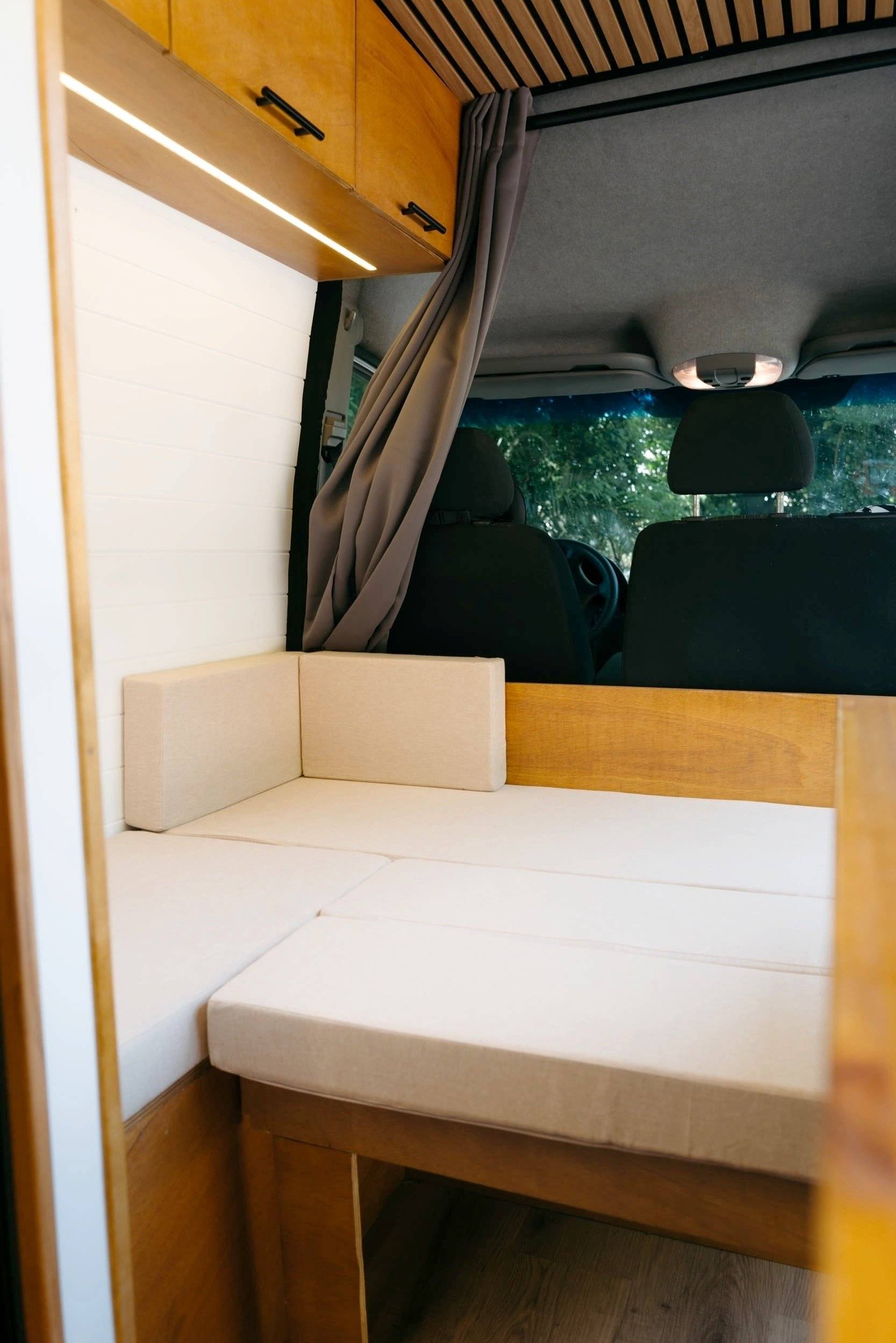 Schlafplätze Mercedes Sprinter 2,2 l 163 ch - Yescapa