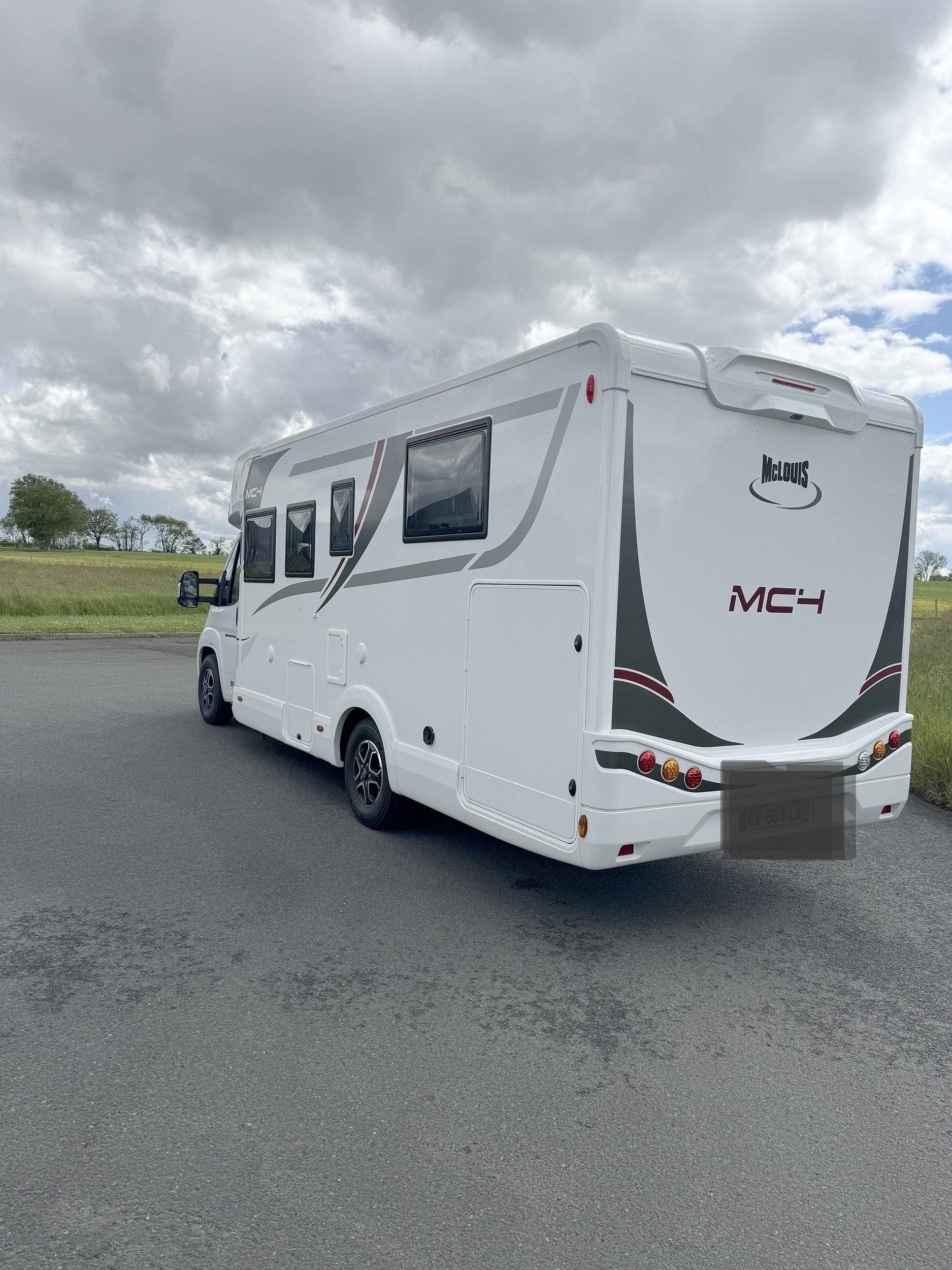 Mclouis Mclouis MC4 881G