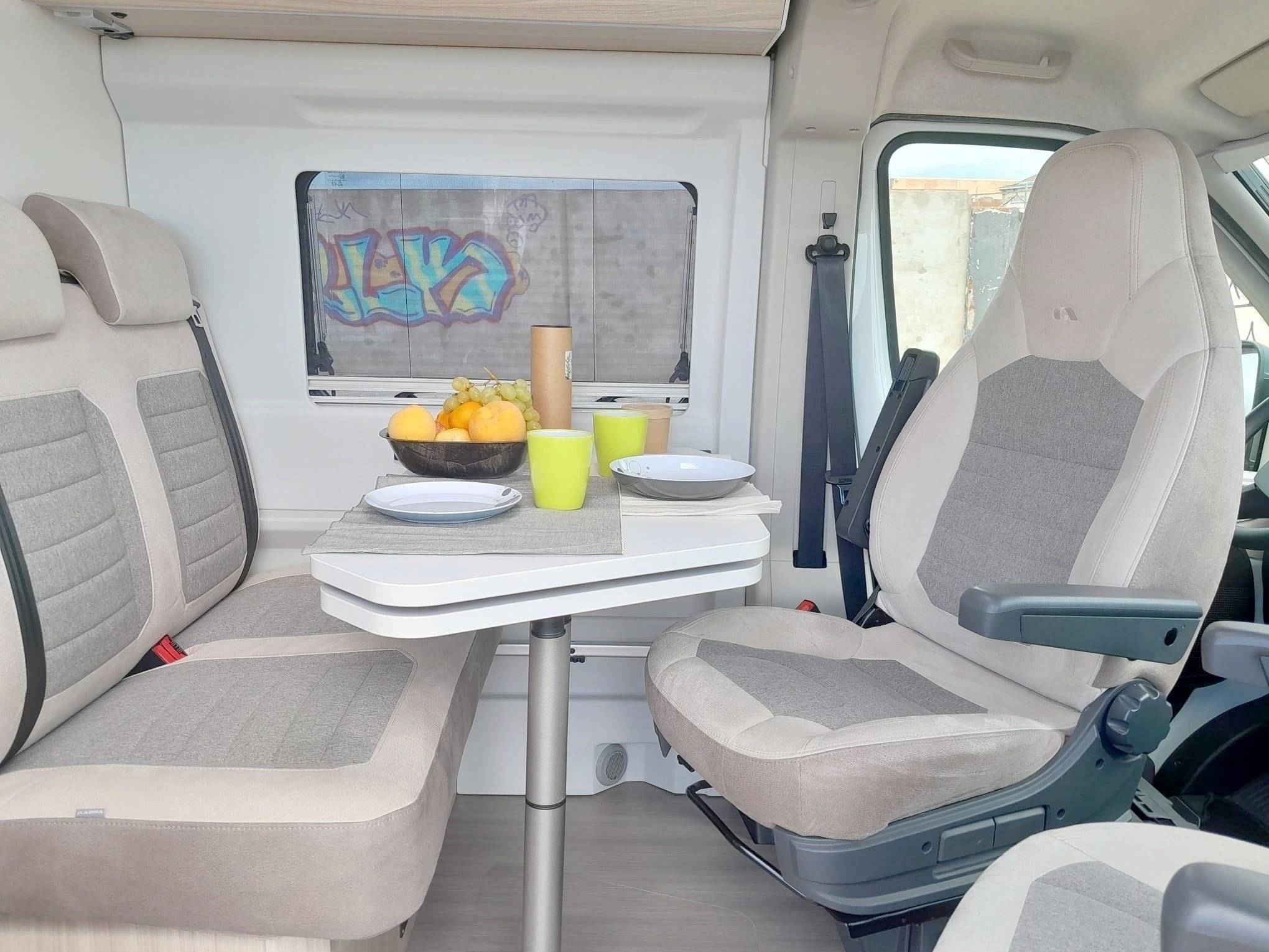 Adria Adria Twin PLUS 600 SPB Family