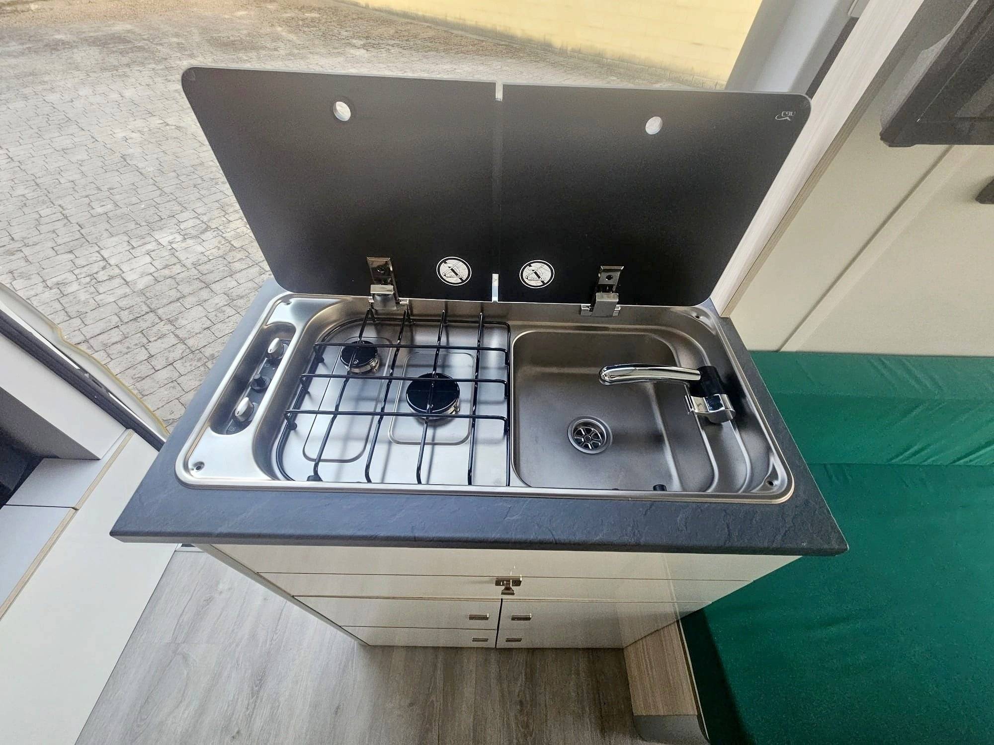 Adria 2,0 l 140 ch