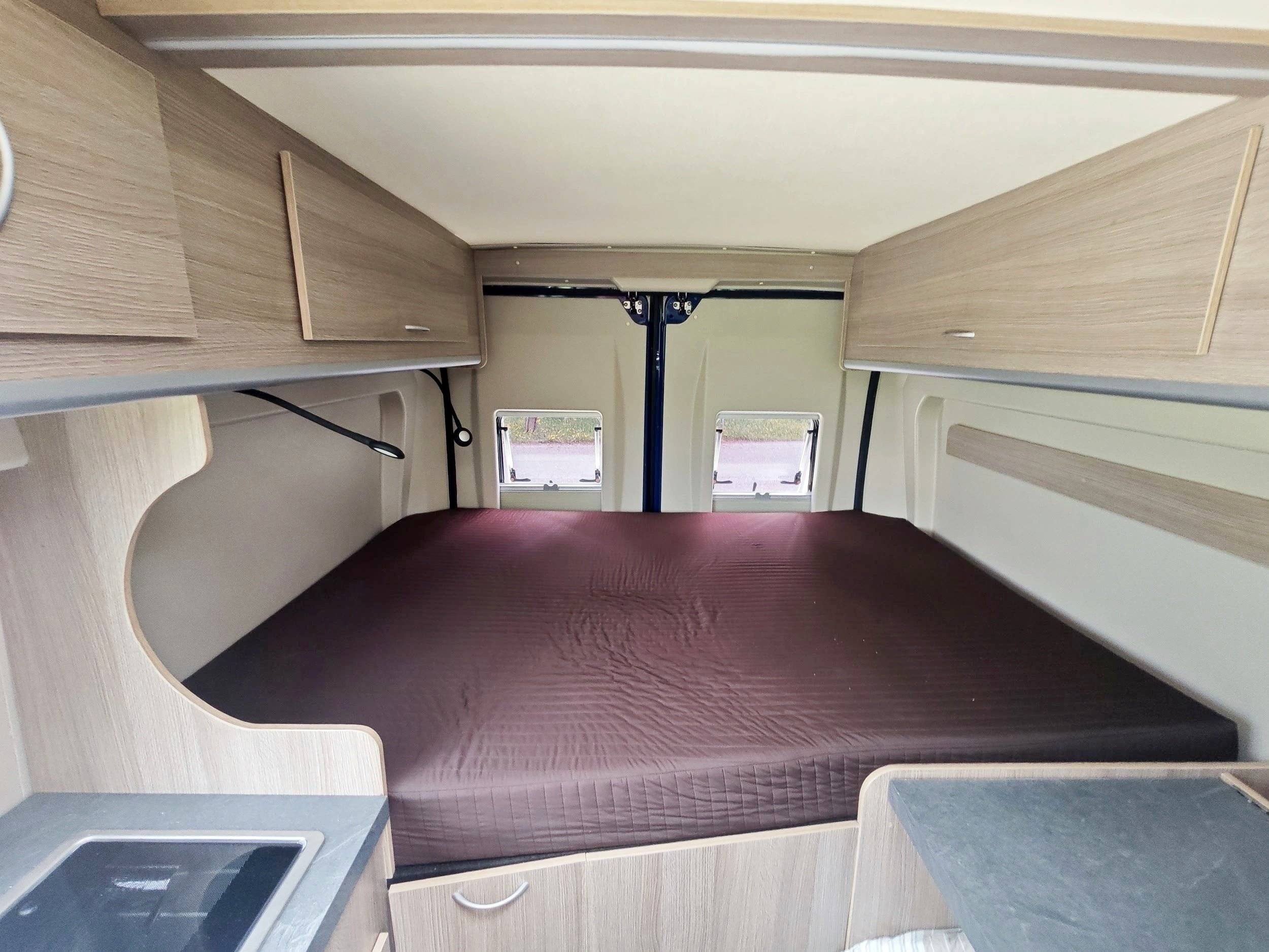 Berth Peugeot Peugeot boxer - Yescapa