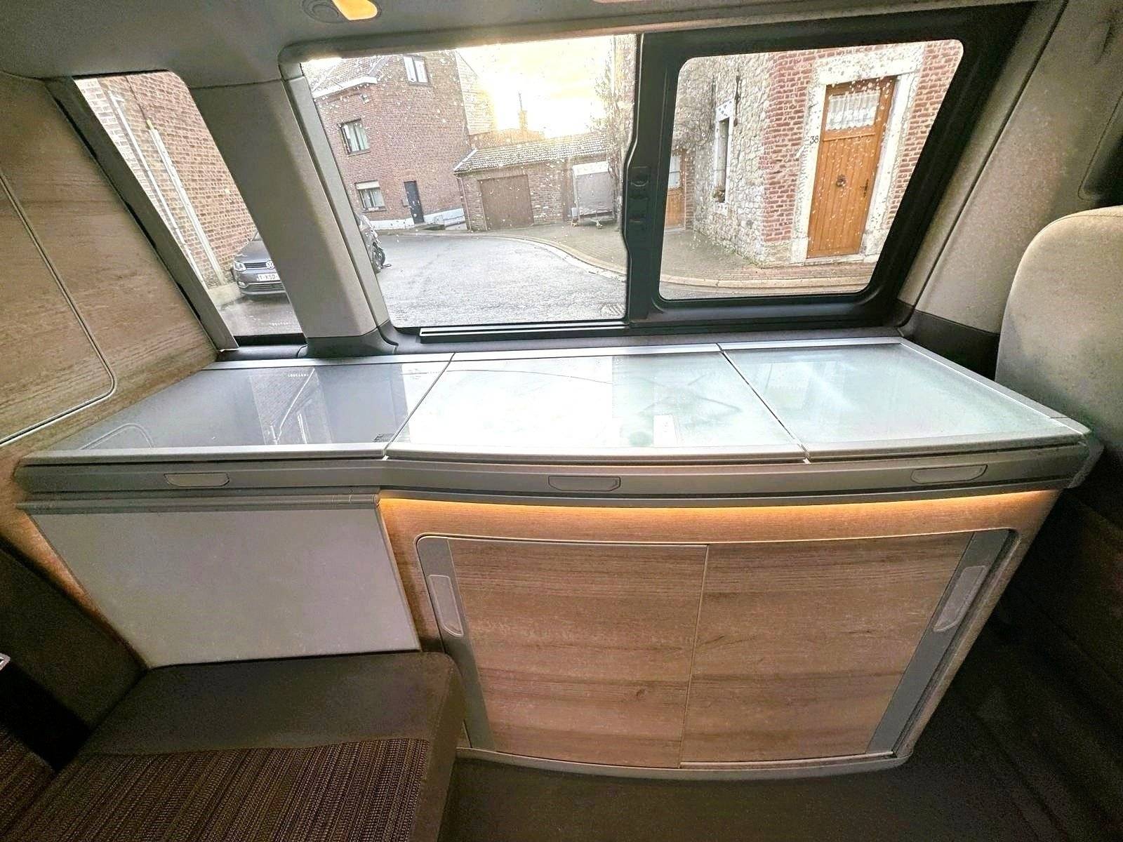 Volkswagen Volkswagen T6.1 California COAST