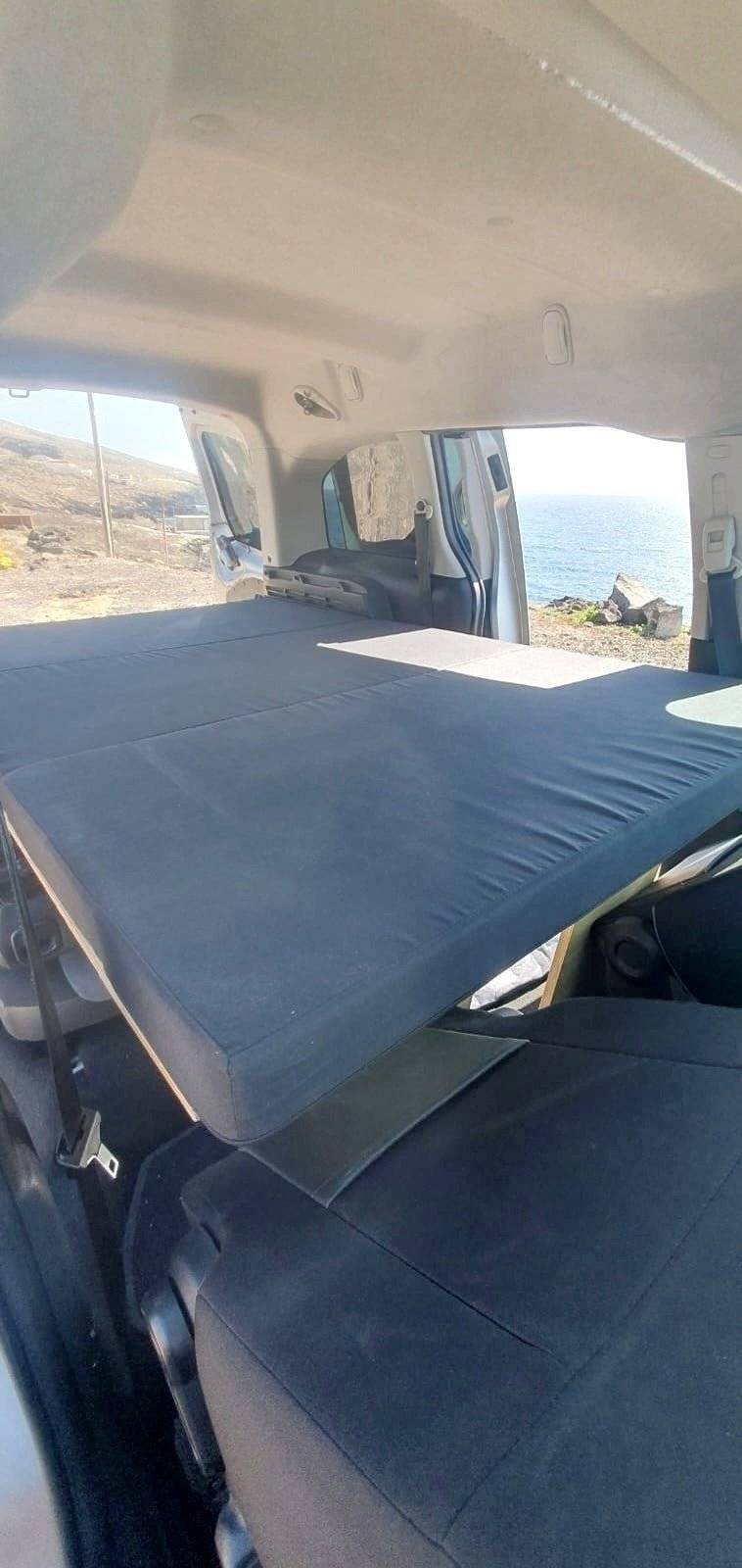 Couchages Peugeot Peugeot Partner Tepee - Yescapa
