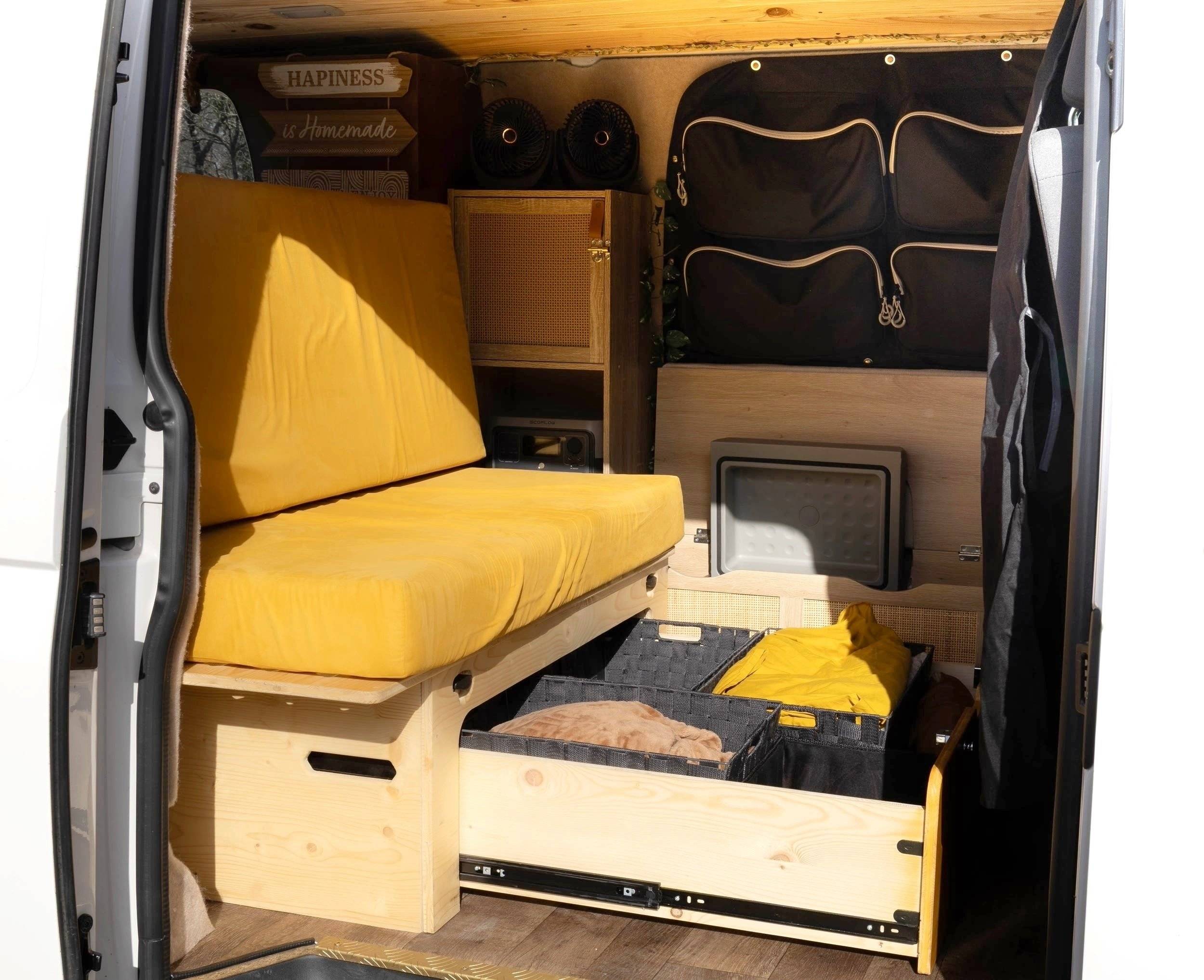 Dinette Volkswagen transporteur T6.1 - Yescapa