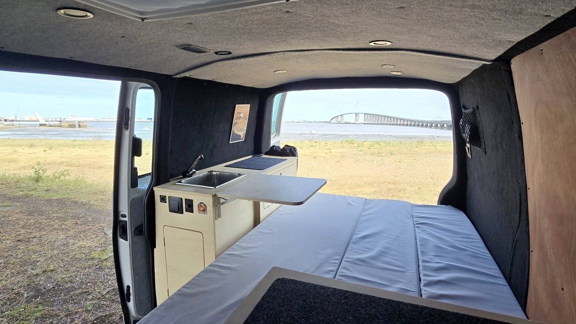 Volkswagen T6 2 l TDI 150 ch