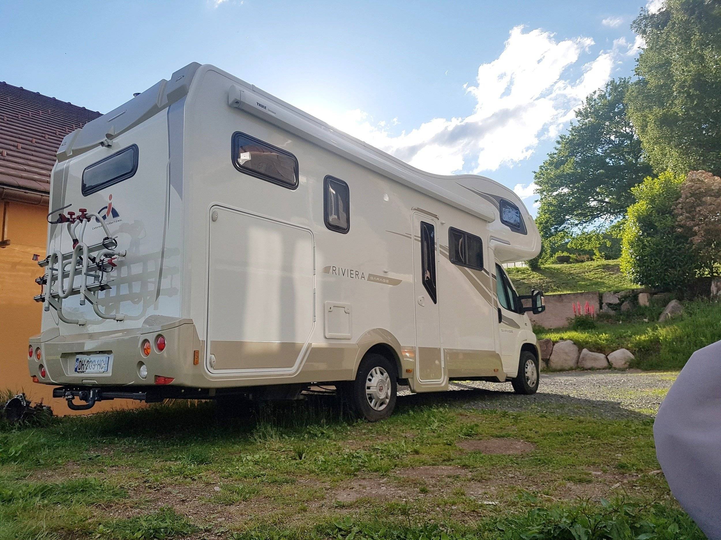 Riviera garage 2,3 l 130 ch