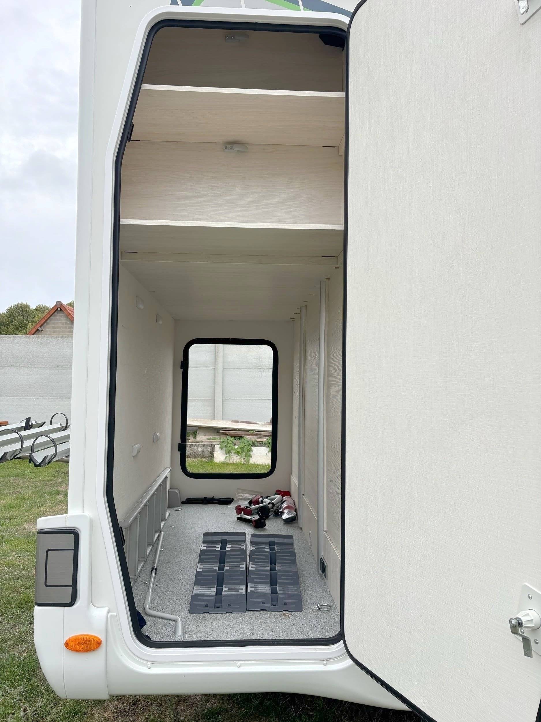 Chausson 716