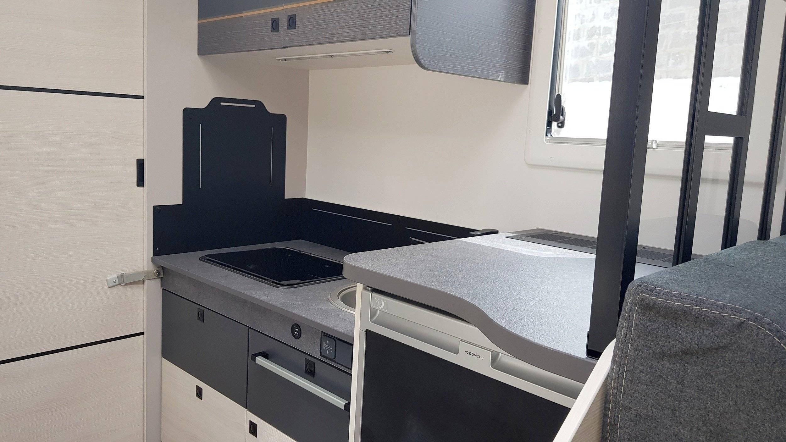 Challenger 240 Open Edition