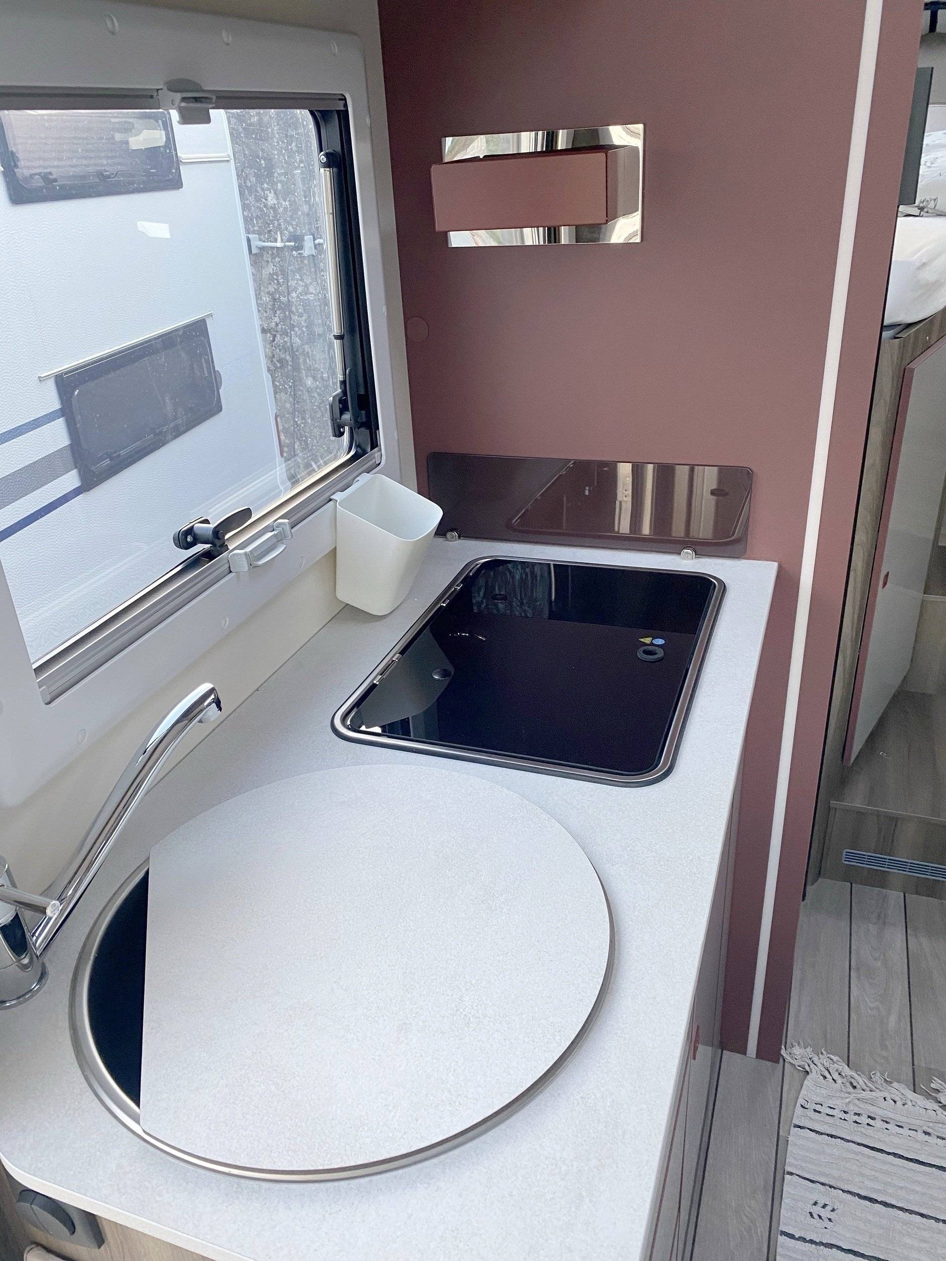 Coin cuisine Ford Transit 2,0 l 155 ch - Yescapa