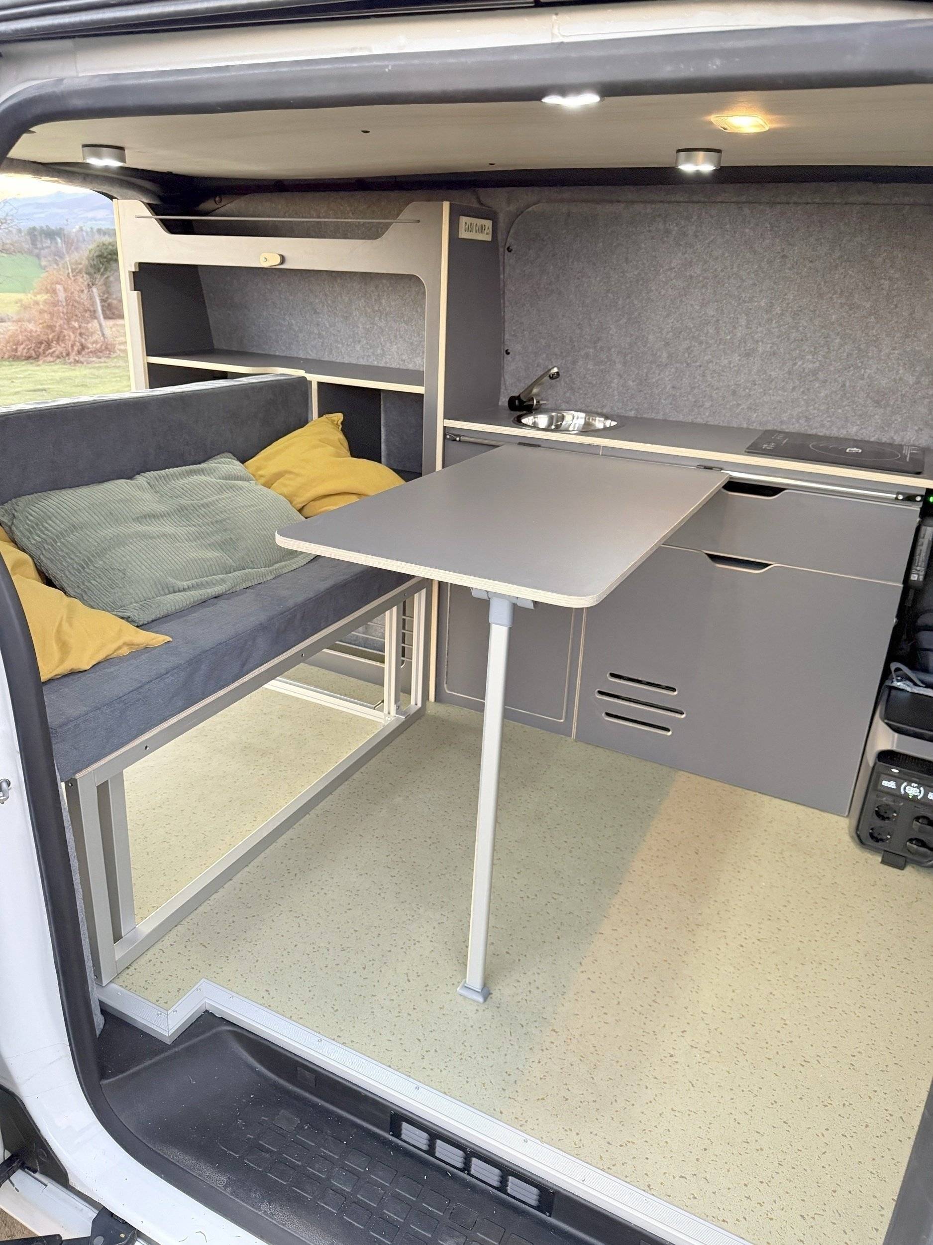 Menjador Citroën Jumpy 2,2 l 120 cv - Yescapa