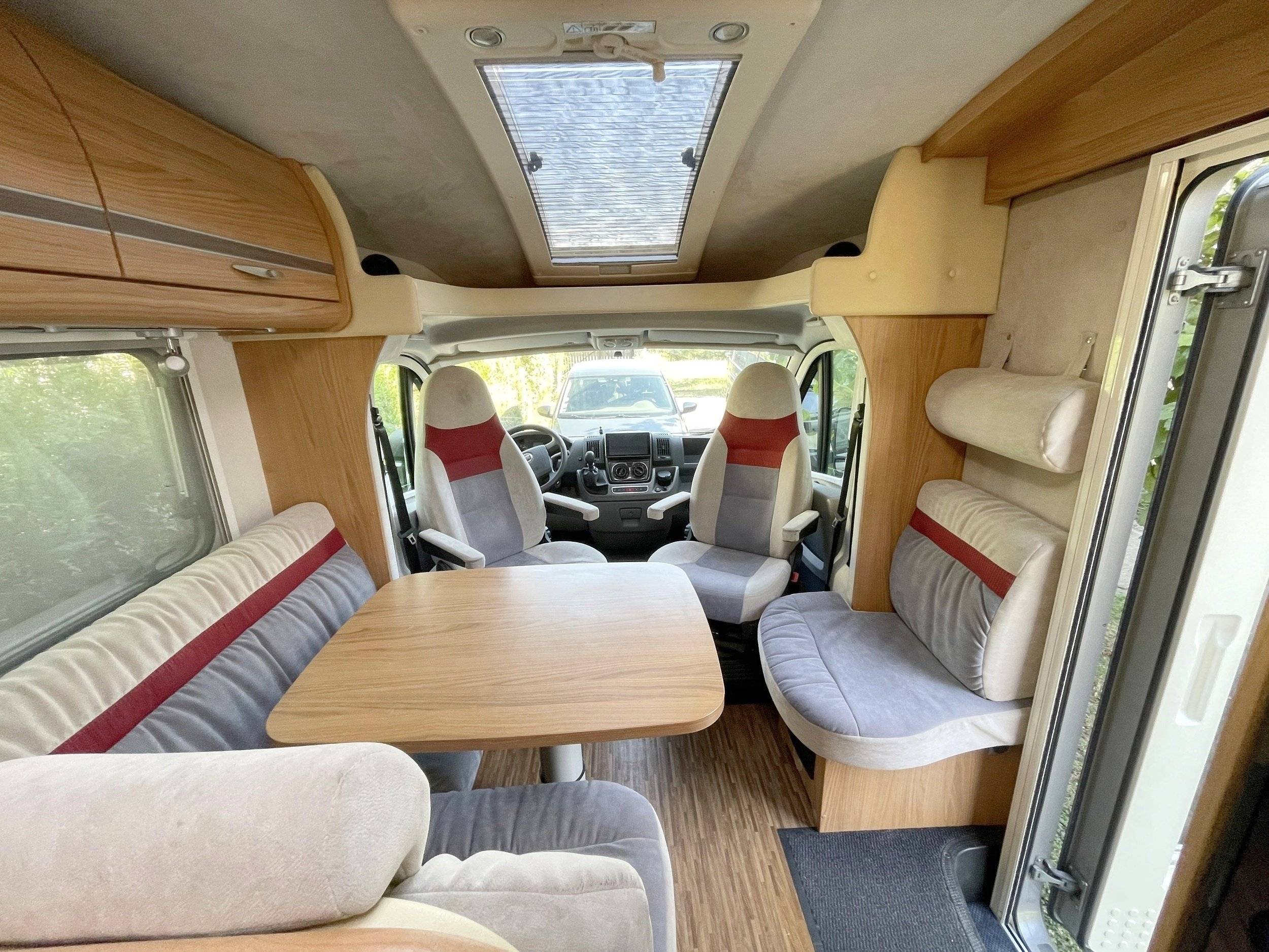 Coin repas Fiat Ducato 2,2 l Multijet 130 ch. - Yescapa
