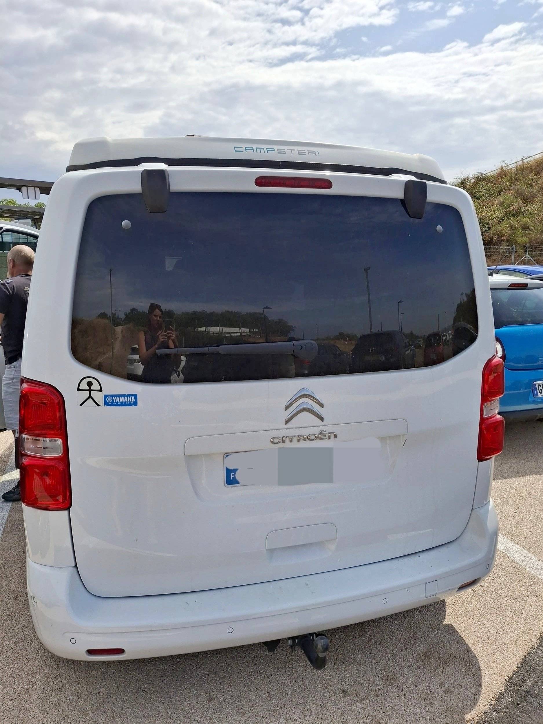 Ansicht von hinten Citroën Jumper 2,2 l 130 ch - Yescapa