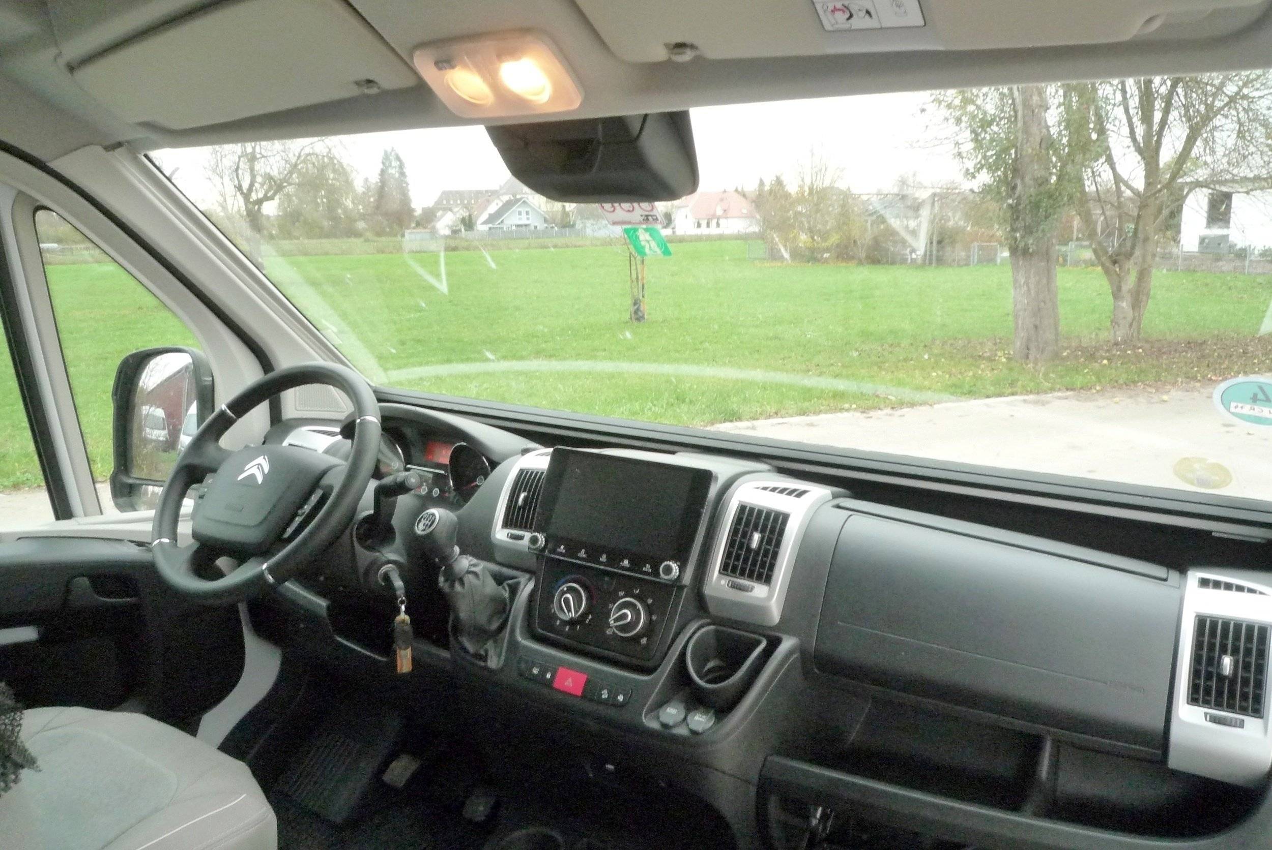 Pössl Pössl Summit Shine 600 Solar- Markise-AHK-Navi-RKF