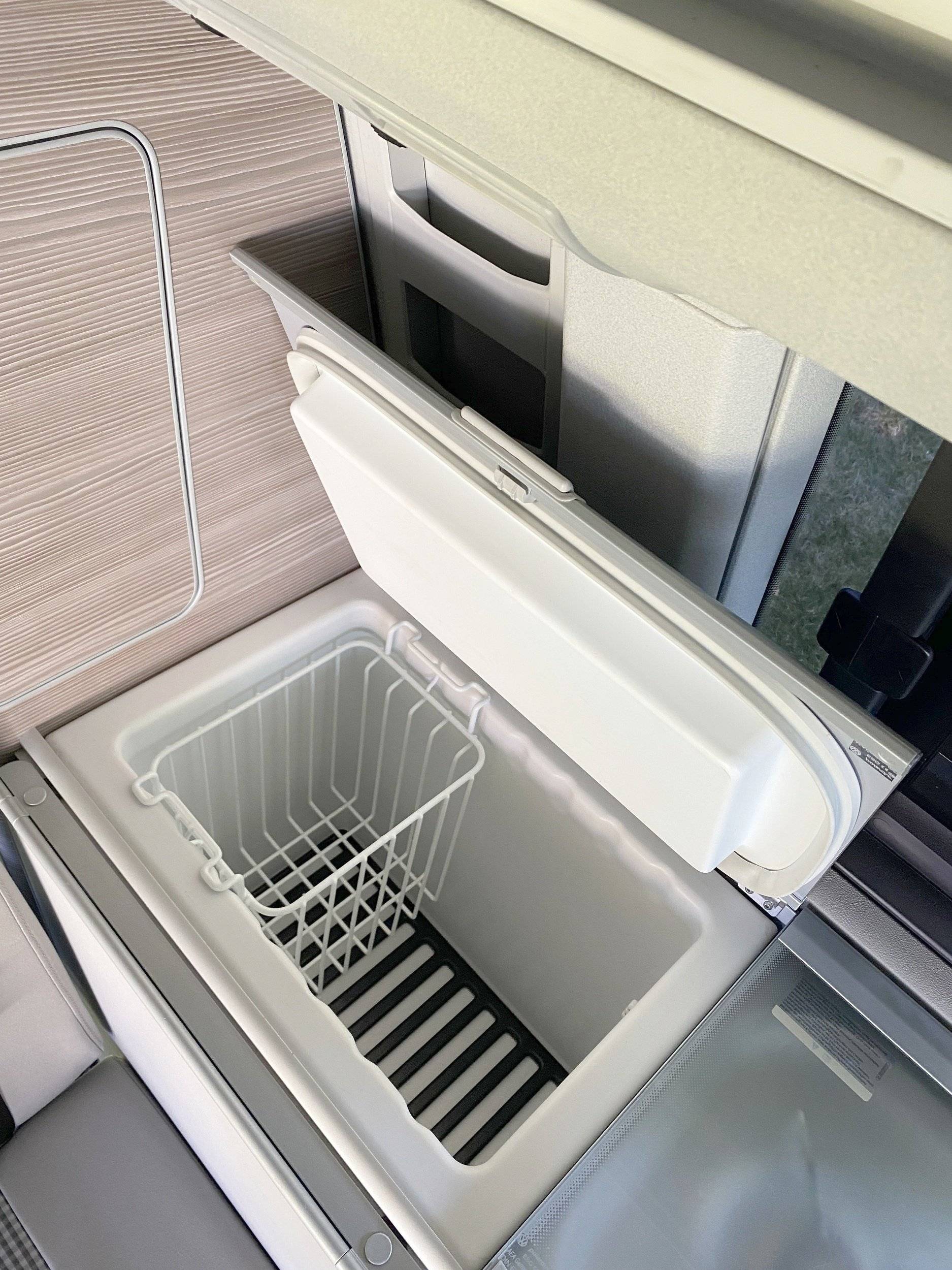 Volkswagen T6 California Coast