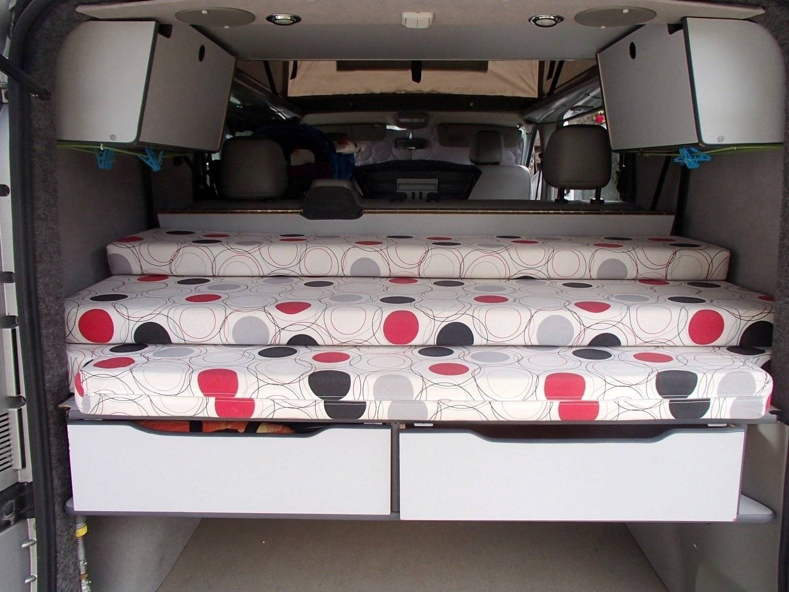 Caraben's Trafic II L2H1 2,5 dci l 145 ch