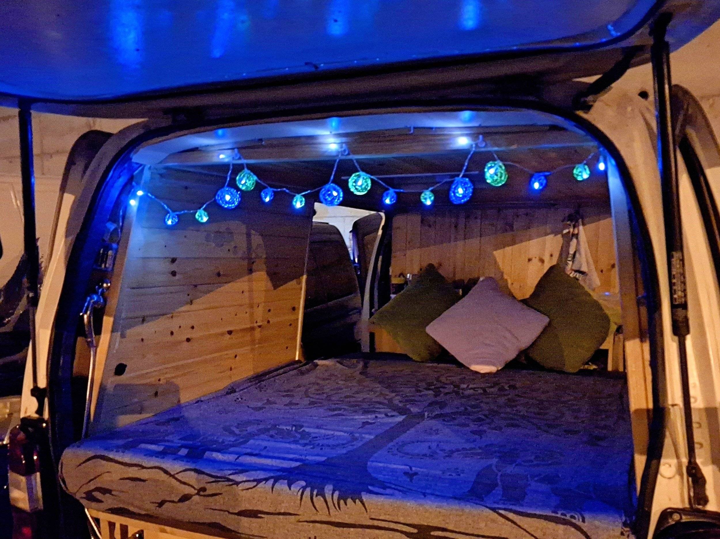 Ilusion TOYOTA HIACE