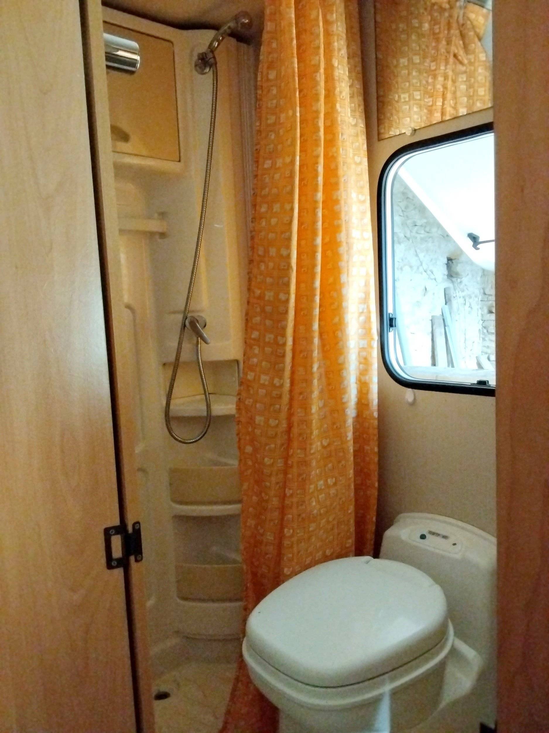 Challenger GENESIS 43