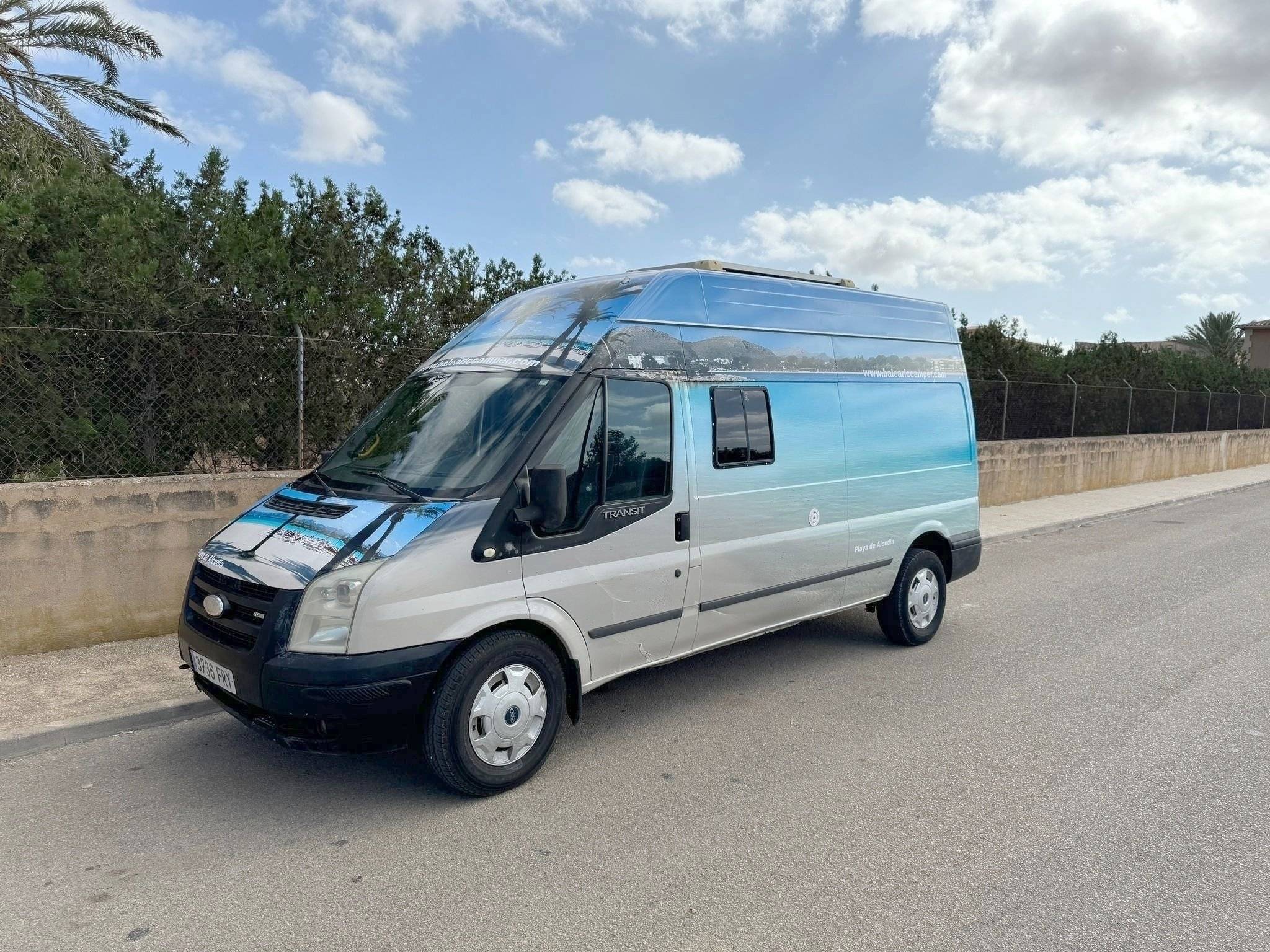 Ford Transit 2,4 l 140 ch