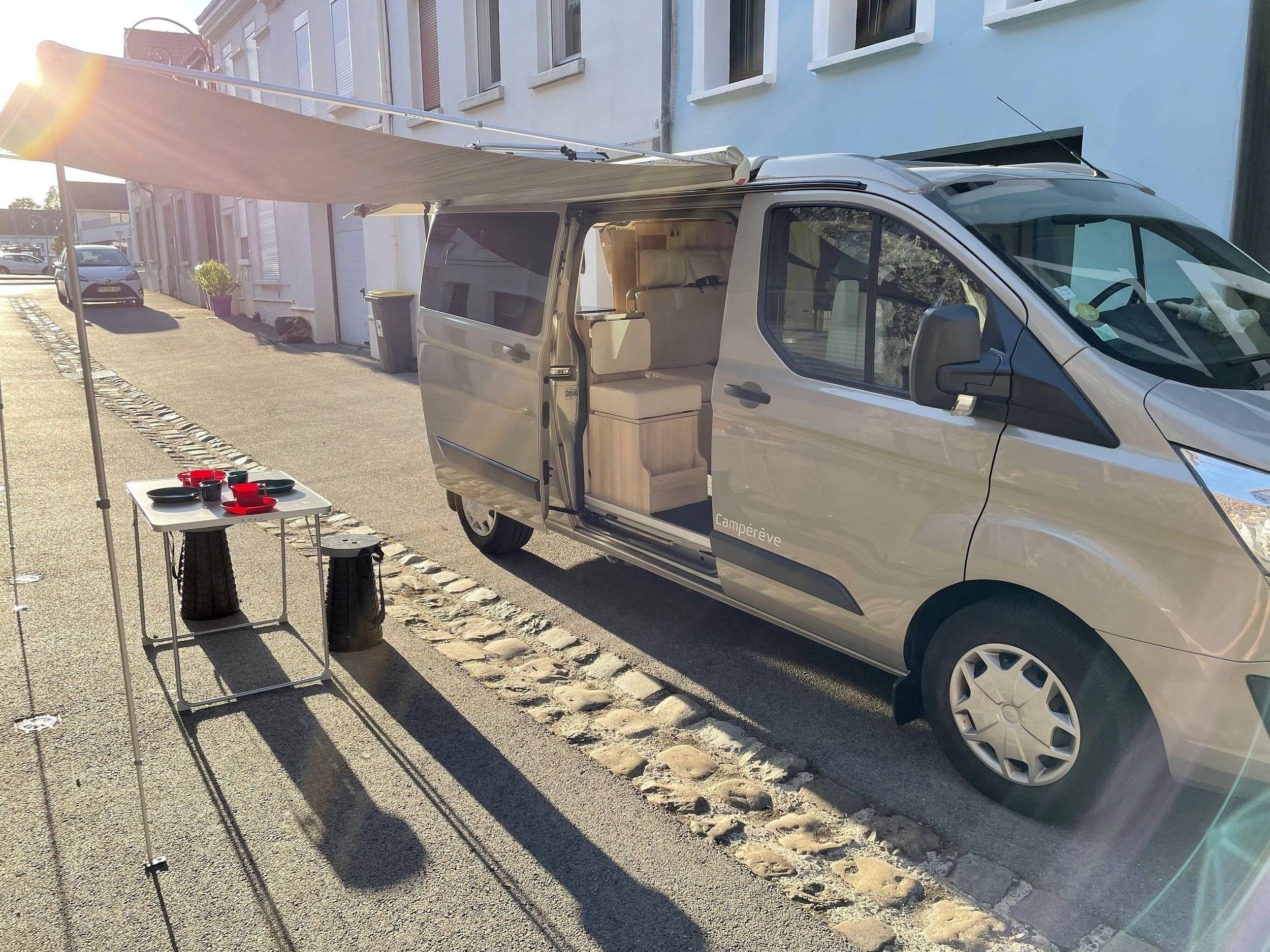 Ford Custom 2,0 l 130 ch