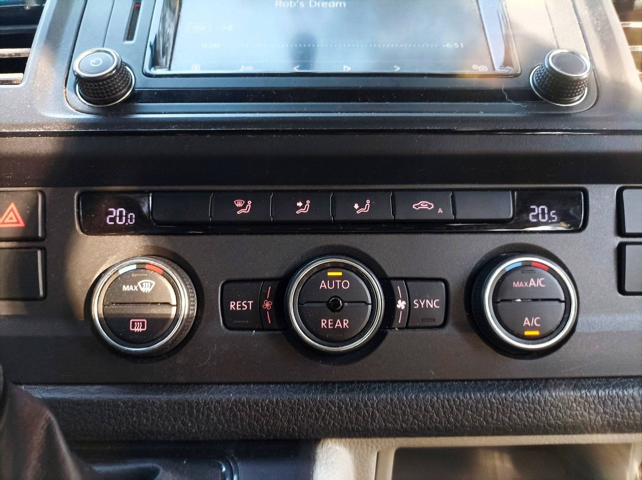 Volkswagen Caravelle