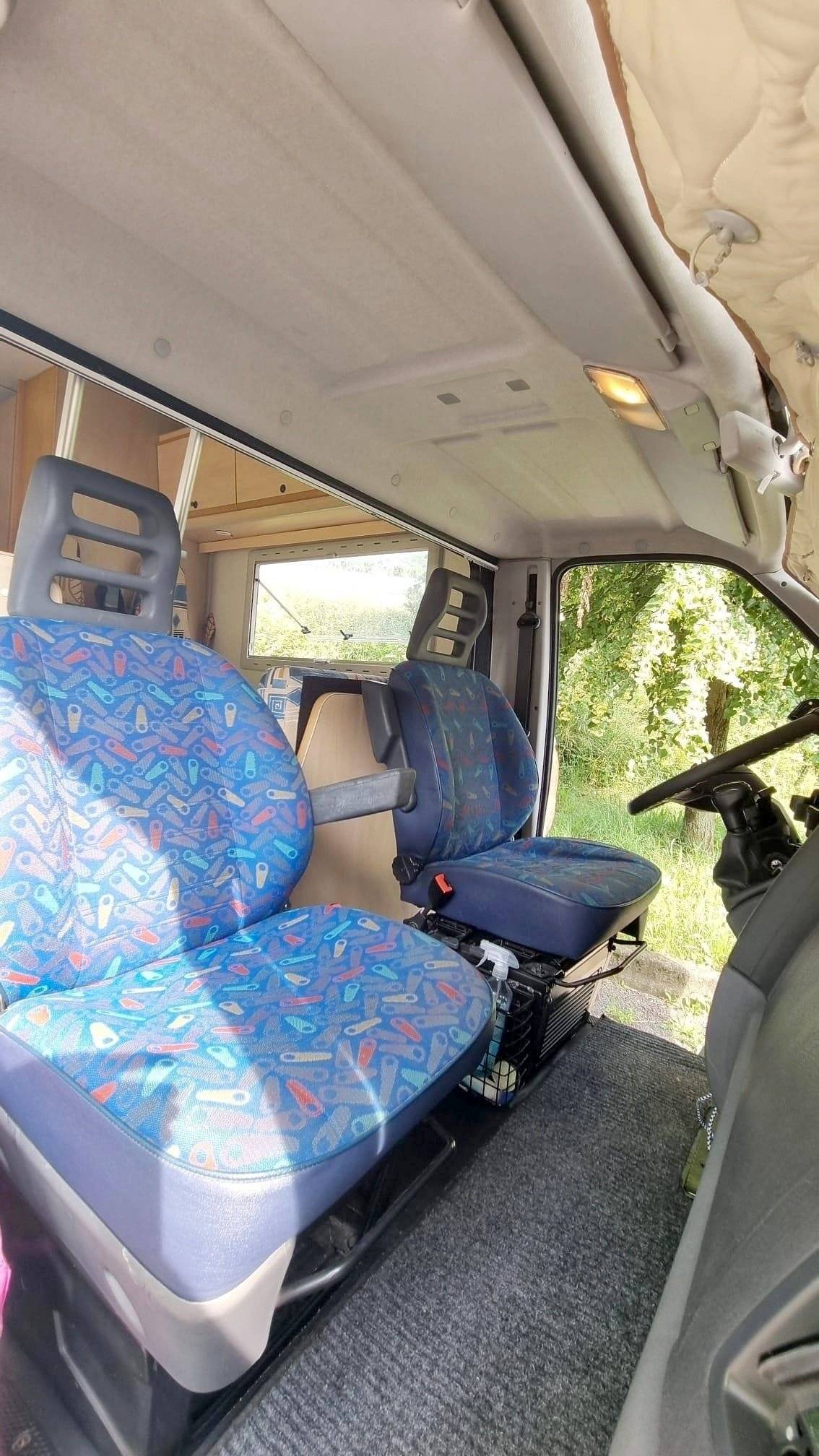 Challenger challenger 230