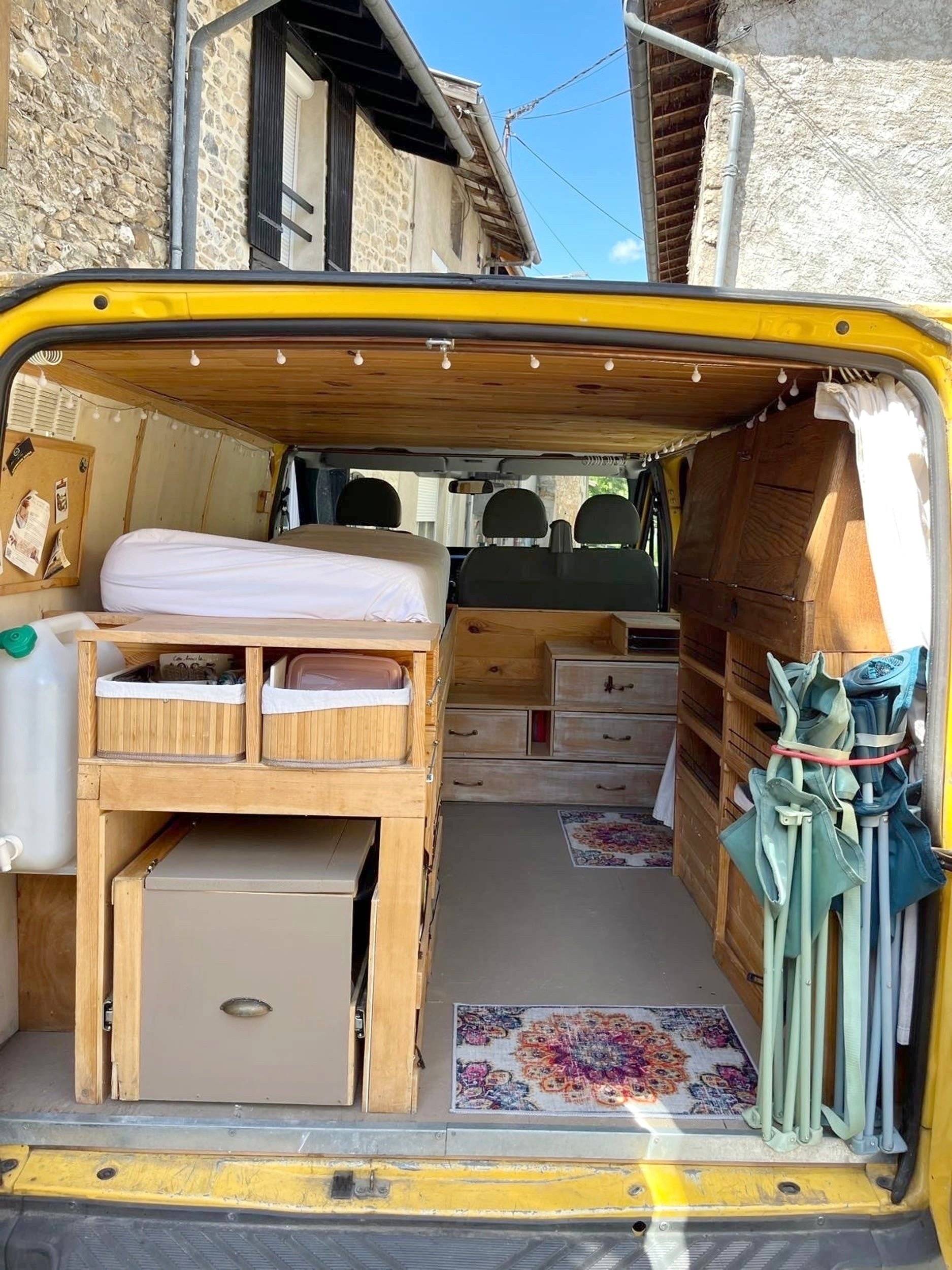 Couchages Ford Transit - Yescapa