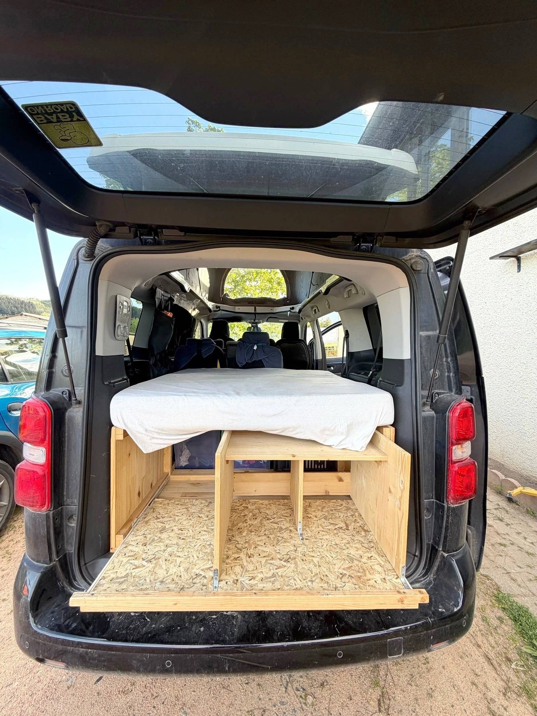 Peugeot TRAVELLER