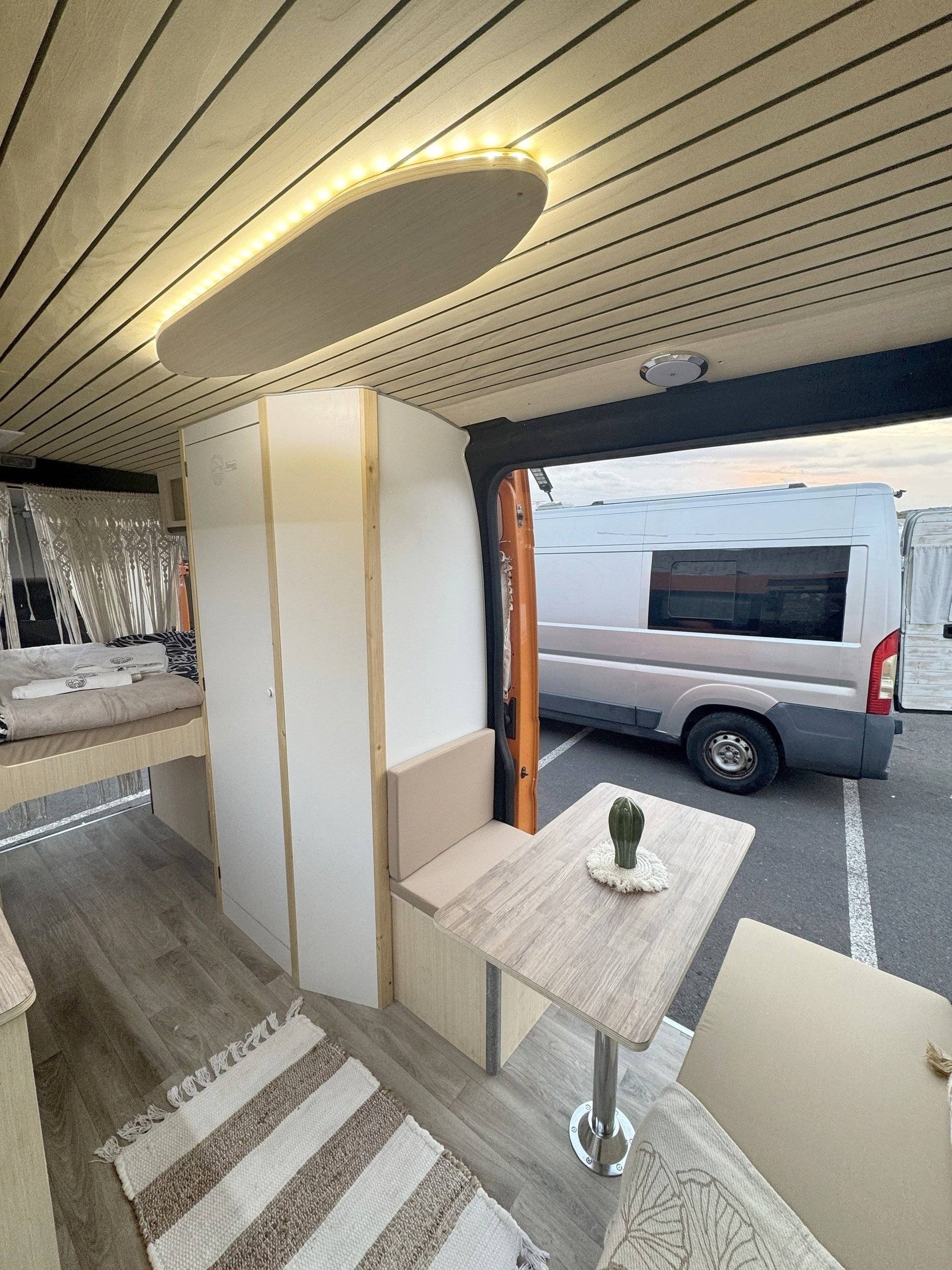 Peugeot Boxer 2,2 l 120 ch.