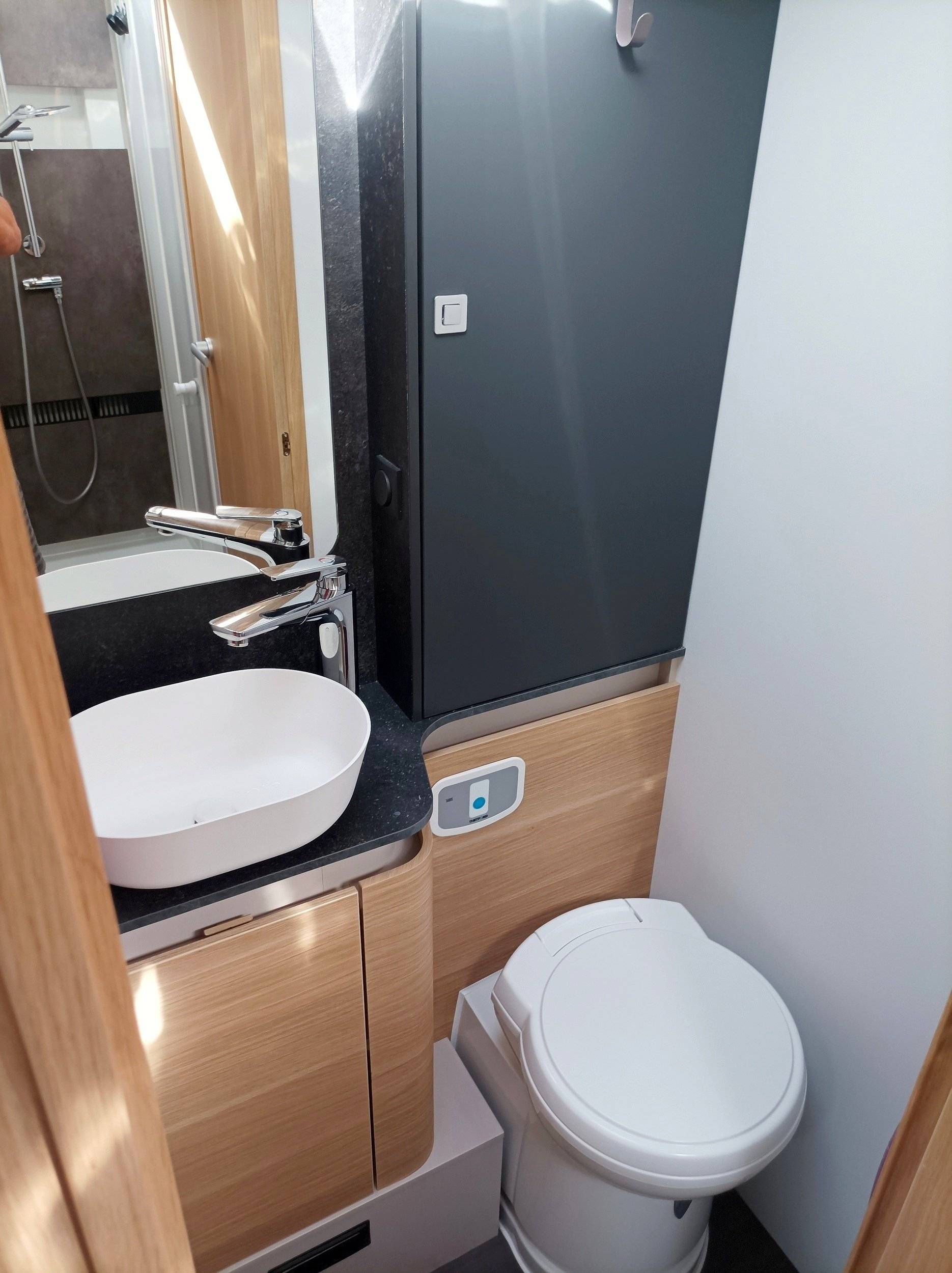 Adria 670 dl Plus