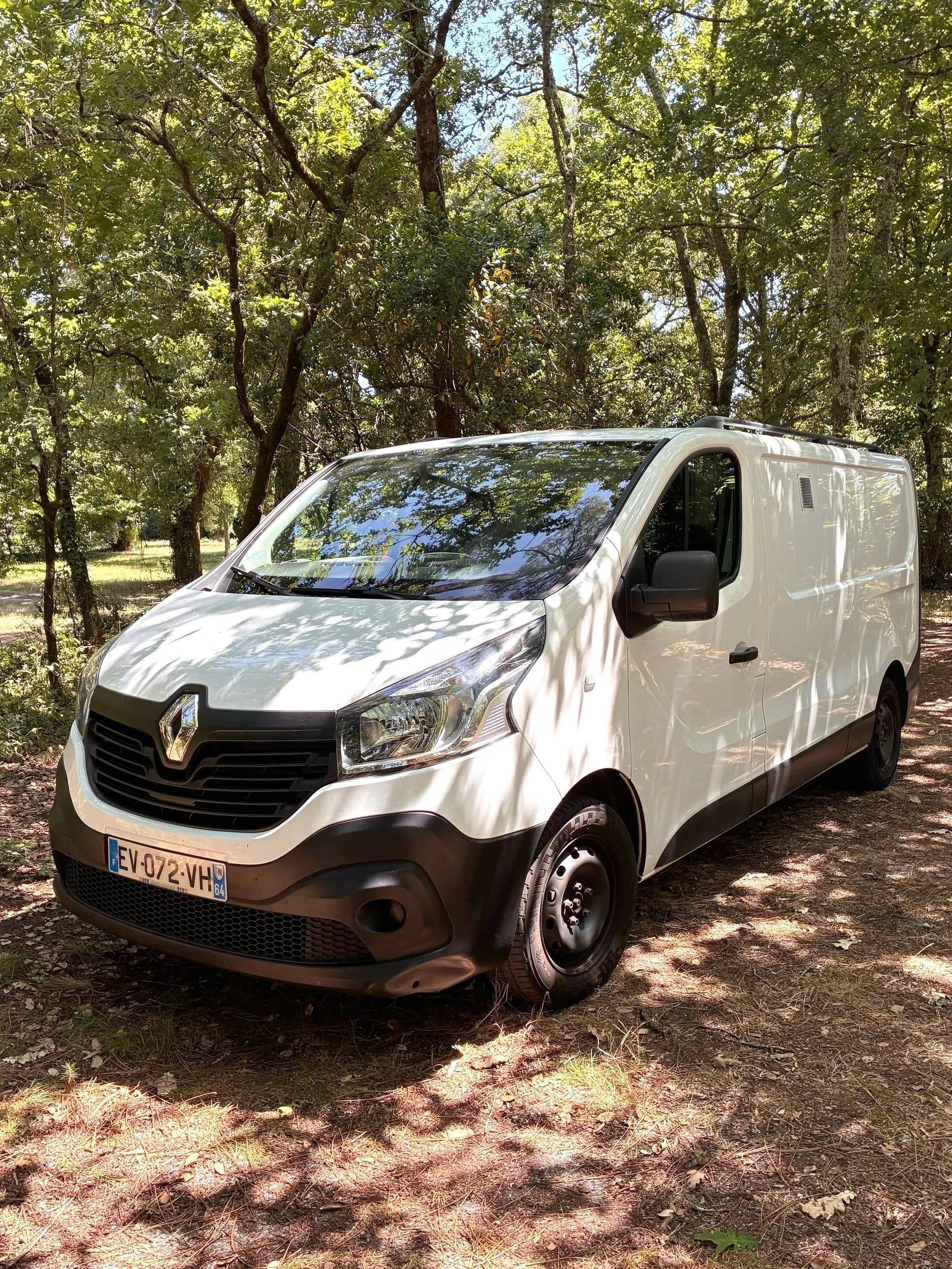 Autre Renault Trafic 1,6 l 125 ch - Yescapa