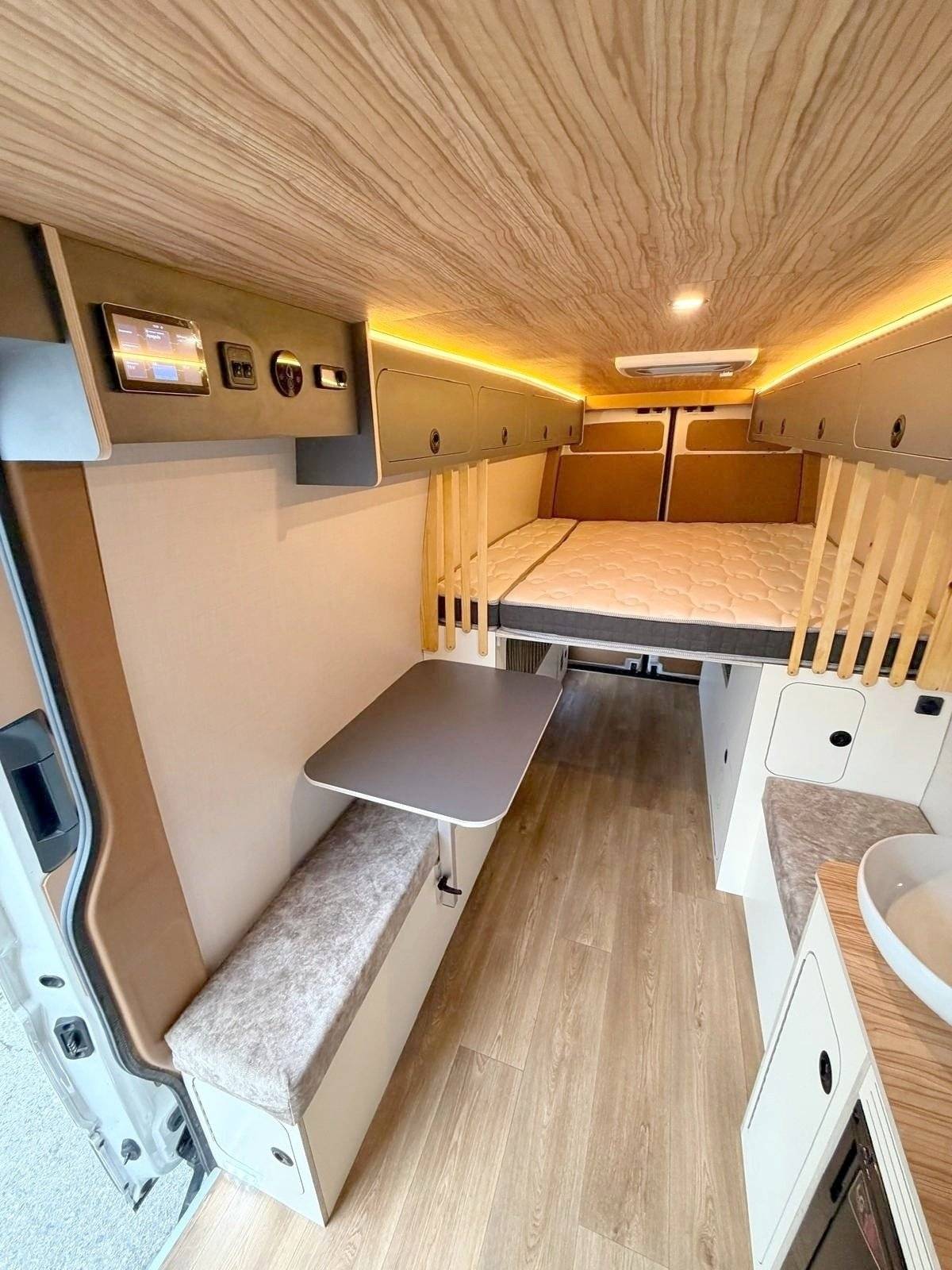 Schlafplätze Volkswagen Crafter - Yescapa