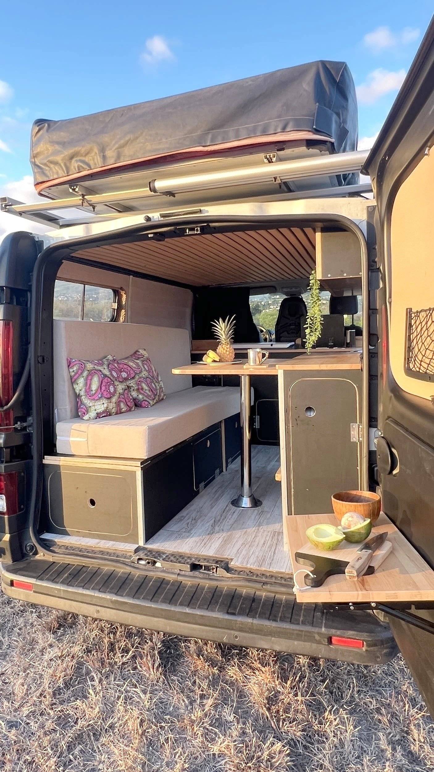 Berth Renault Trafic 3 - Yescapa