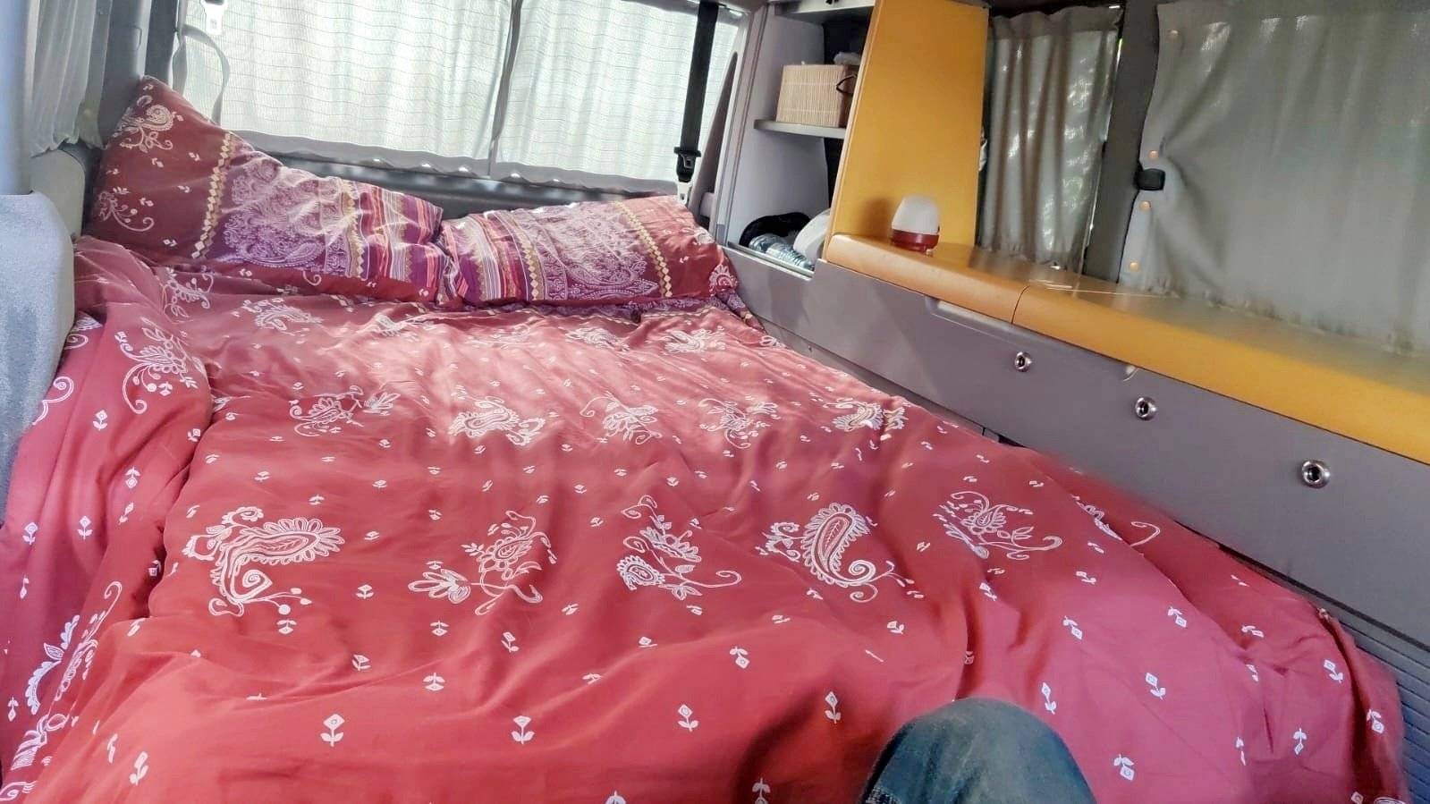 Berth Mercedes Mercedes vito - Yescapa