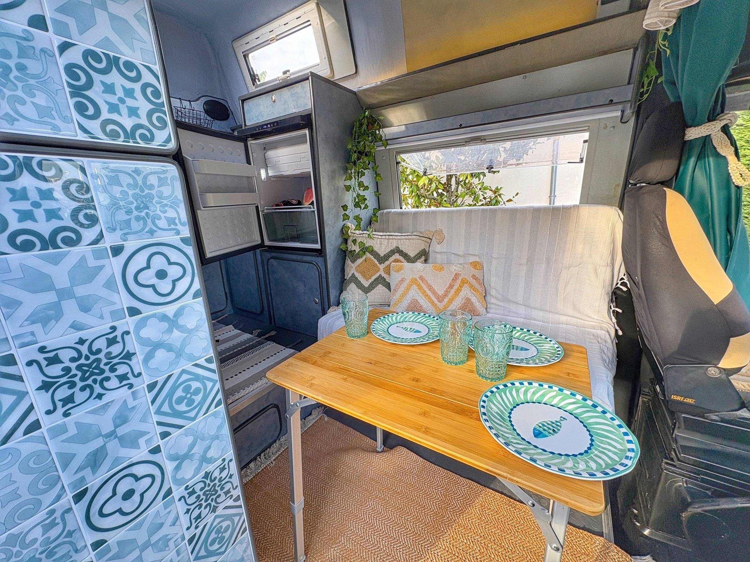 Eethoek Mercedes Mercedes Sprinter - Yescapa